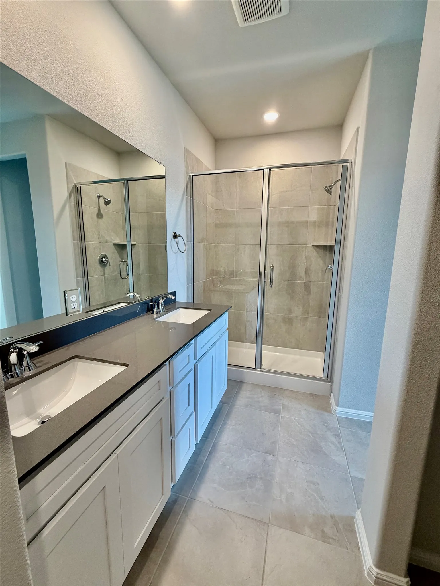Single Family Residence For Rent in Collin County , 725 Santa Lucia Drive, Anna, Texas 75409, 3 Bedroom, 3 Bathroom, 2 Garage spaces, 1,777 Sqft, built in 2024, mls#21367934, Real Estate Agent in Anna, Homes For Rent in Collin county, Homes For Rent in Anna, Realtor in Anna Texas, Real Estate Brokerage Independent Realty Texas, Luminita Cordes Realtor