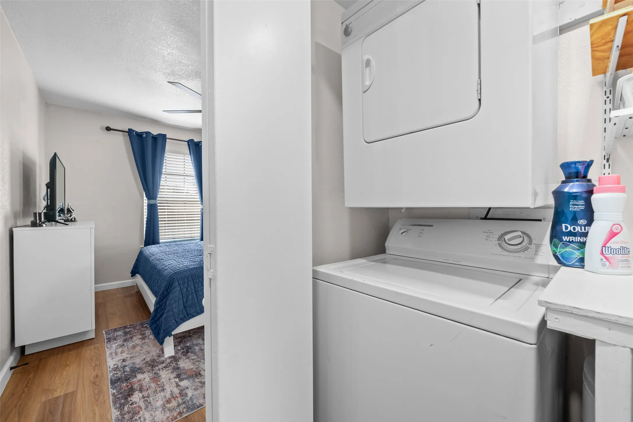 Condominium For Sale in Tarrant County , 1712 Crest Point Drive, Arlington, Texas 76012, 1 Bedroom, 1 Bathroom, Garage spaces, 512 Sqft, built in 1983, mls#21367952, Real Estate Agent in Arlington, Homes For Sale in Tarrant county, Homes For Sale in Arlington, Realtor in Arlington Texas, Real Estate Brokerage Independent Realty Texas, Luminita Cordes Realtor