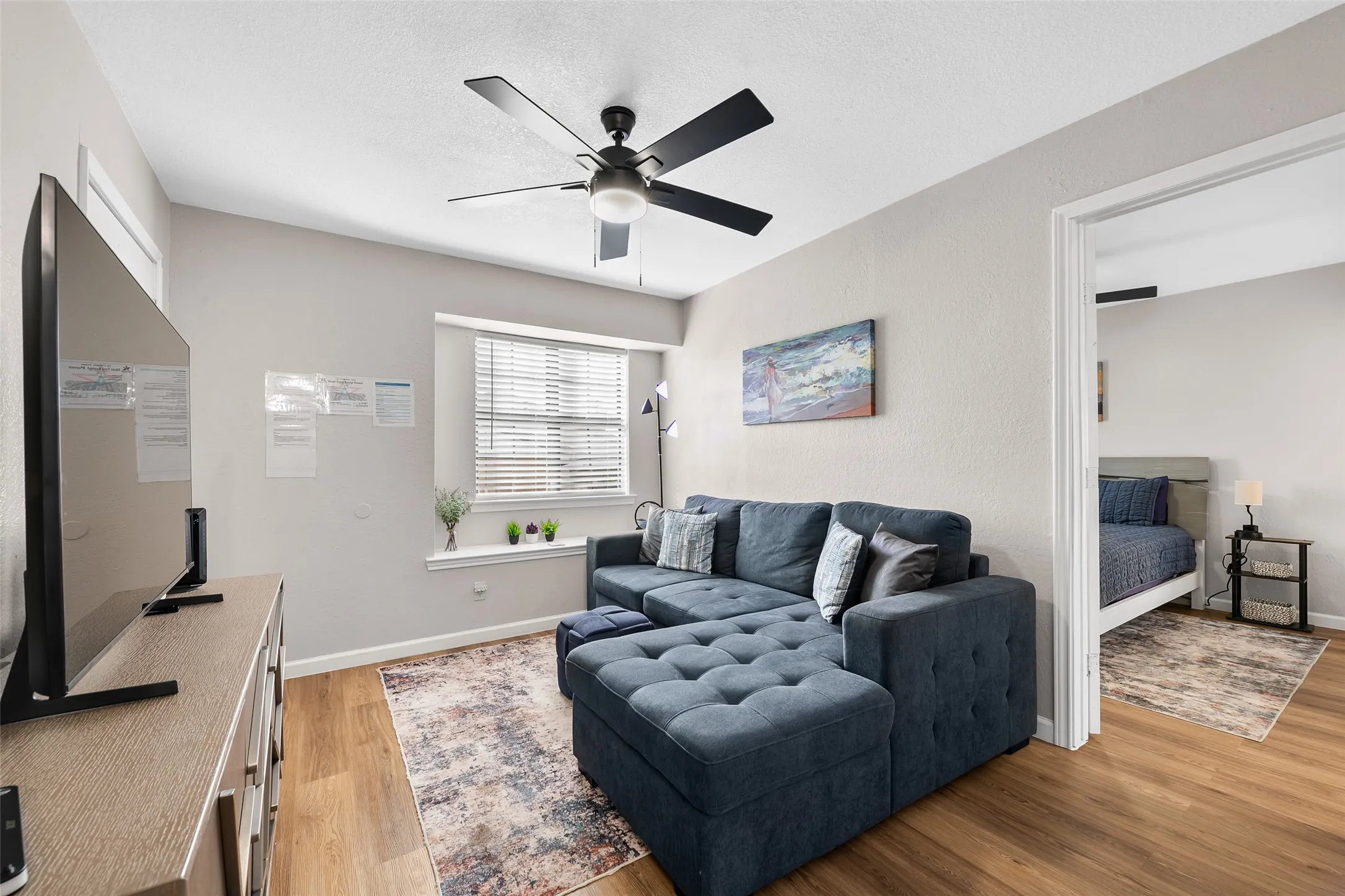 Condominium For Sale in Tarrant County , 1712 Crest Point Drive, Arlington, Texas 76012, 1 Bedroom, 1 Bathroom, Garage spaces, 512 Sqft, built in 1983, mls#21367952, Real Estate Agent in Arlington, Homes For Sale in Tarrant county, Homes For Sale in Arlington, Realtor in Arlington Texas, Real Estate Brokerage Independent Realty Texas, Luminita Cordes Realtor