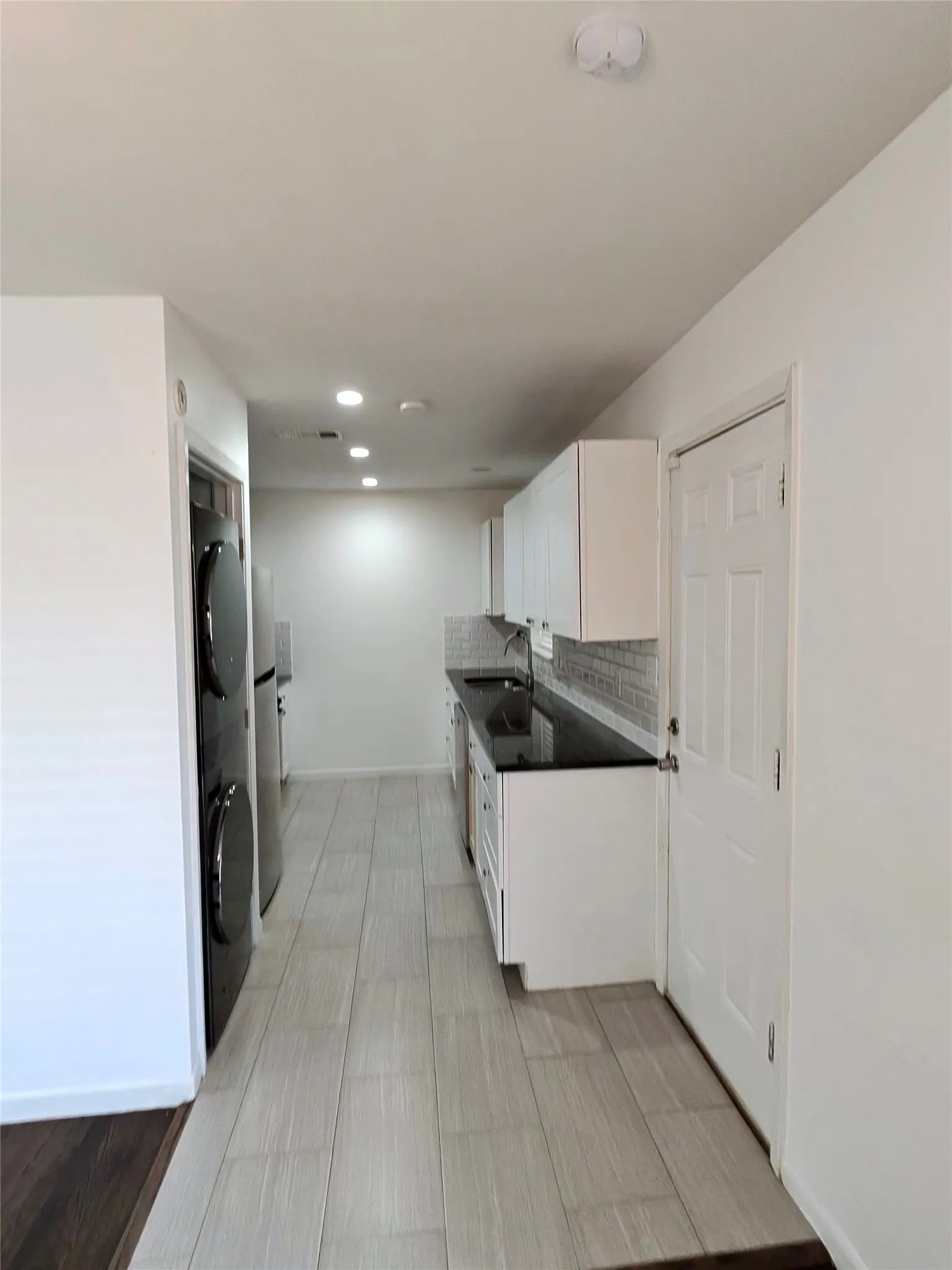 Single Family Residence For Rent in Dallas County , 3241 S Edgefield Avenue, Dallas, Texas 75224, 3 Bedroom, 1 Bathroom, Garage spaces, 1,114 Sqft, built in 1952, mls#21367979, Real Estate Agent in Dallas, Homes For Rent in Dallas county, Homes For Rent in Dallas, Realtor in Dallas Texas, Real Estate Brokerage Independent Realty Texas, Luminita Cordes Realtor