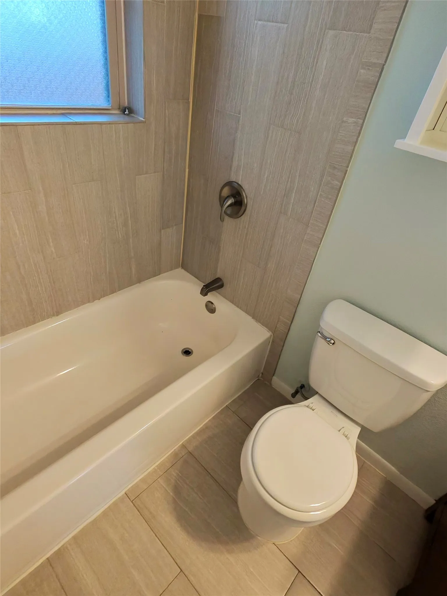 Single Family Residence For Rent in Dallas County , 3241 S Edgefield Avenue, Dallas, Texas 75224, 3 Bedroom, 1 Bathroom, Garage spaces, 1,114 Sqft, built in 1952, mls#21367979, Real Estate Agent in Dallas, Homes For Rent in Dallas county, Homes For Rent in Dallas, Realtor in Dallas Texas, Real Estate Brokerage Independent Realty Texas, Luminita Cordes Realtor