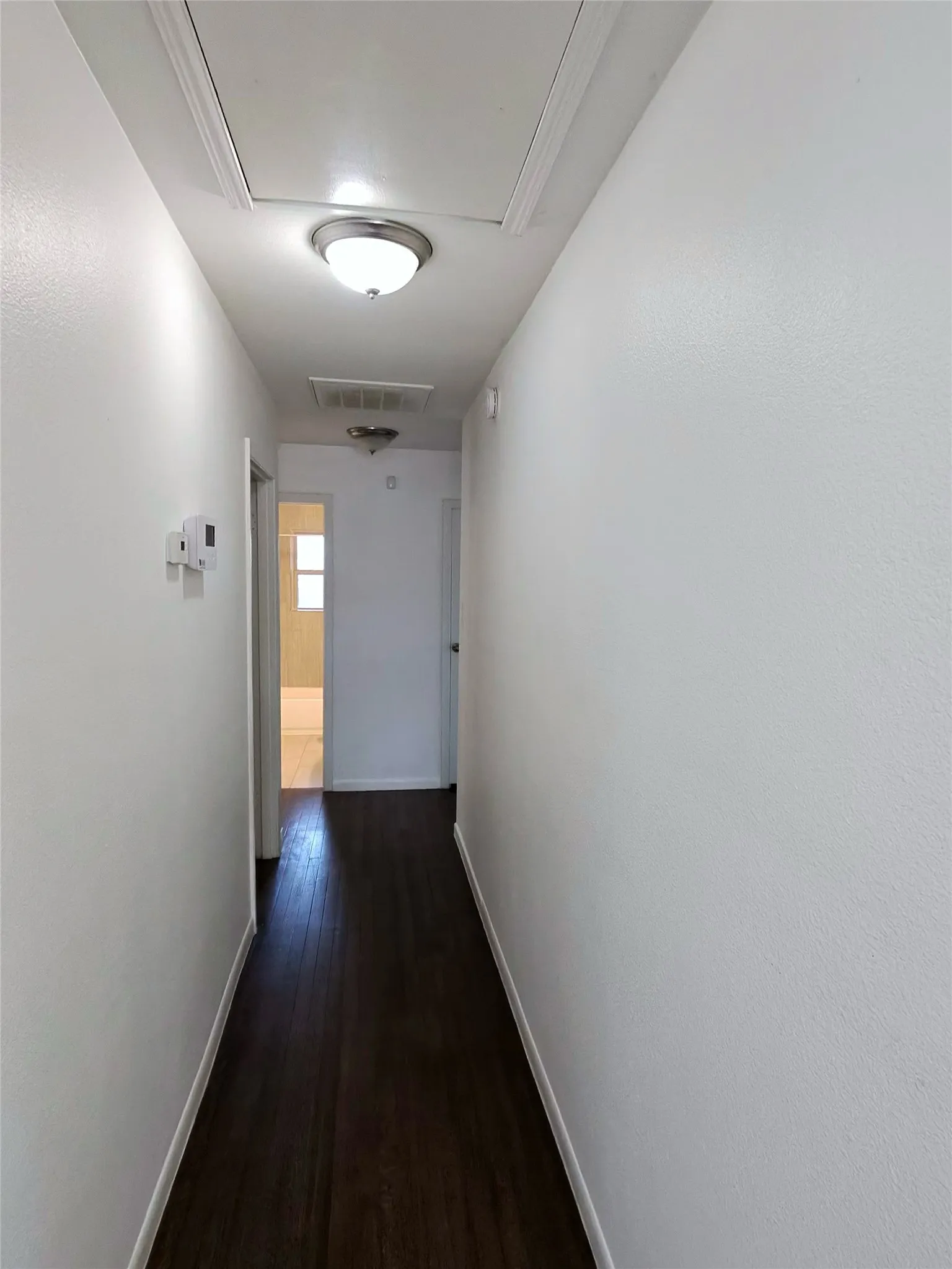 Single Family Residence For Rent in Dallas County , 3241 S Edgefield Avenue, Dallas, Texas 75224, 3 Bedroom, 1 Bathroom, Garage spaces, 1,114 Sqft, built in 1952, mls#21367979, Real Estate Agent in Dallas, Homes For Rent in Dallas county, Homes For Rent in Dallas, Realtor in Dallas Texas, Real Estate Brokerage Independent Realty Texas, Luminita Cordes Realtor