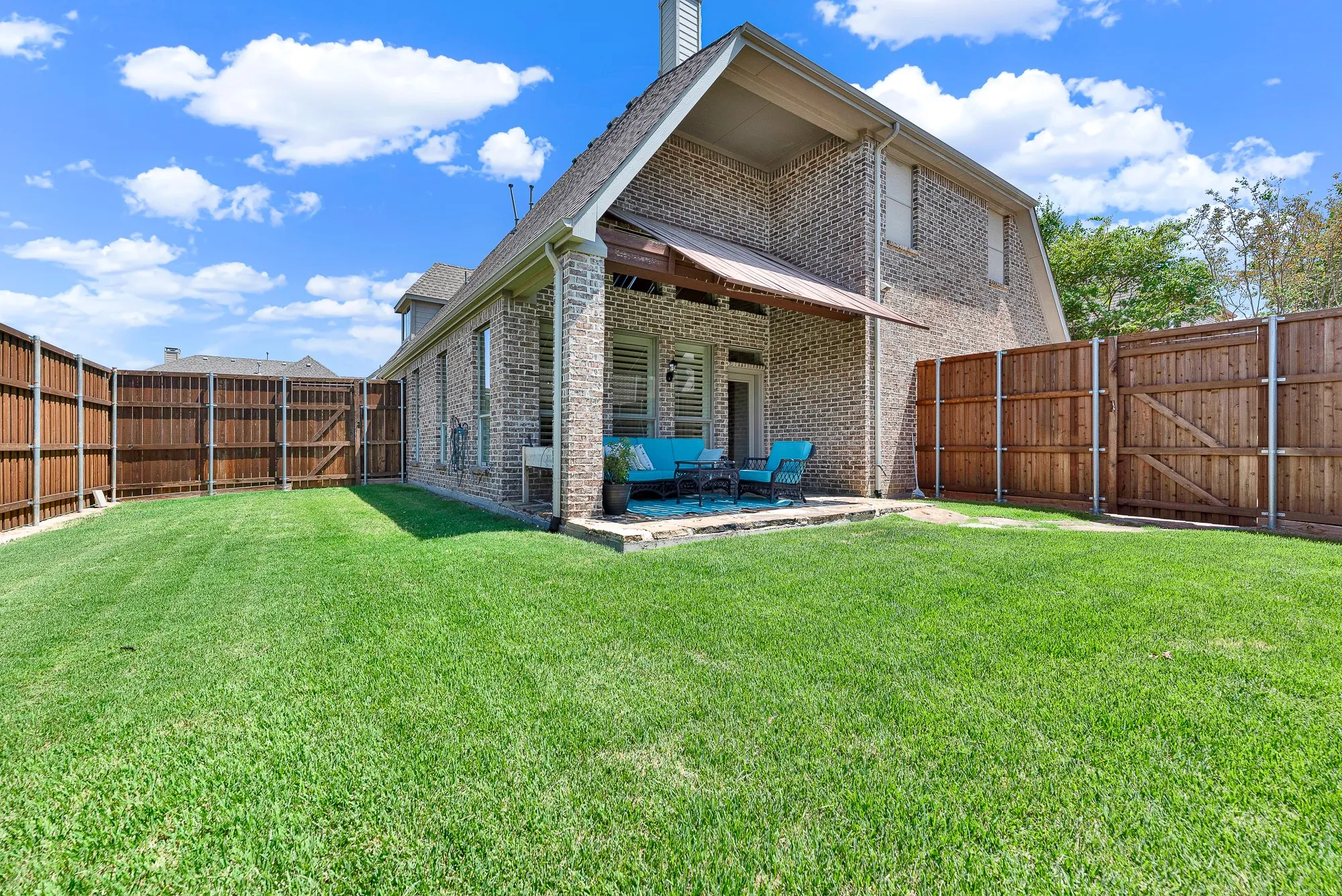 Single Family Residence For Sale in Denton County , 6777 Parker Creek Place, Frisco, Texas 75034, 4 Bedroom, 4 Bathroom, 2 Garage spaces, 3,306 Sqft, built in 2006, mls#21364591, Real Estate Agent in Frisco, Homes For Sale in Denton county, Homes For Sale in Frisco, Realtor in Frisco Texas, Real Estate Brokerage Independent Realty Texas, Luminita Cordes Realtor