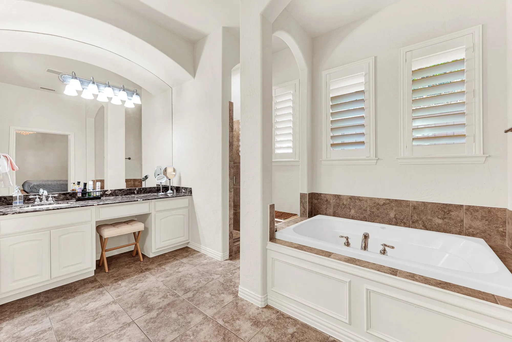 Single Family Residence For Sale in Denton County , 6777 Parker Creek Place, Frisco, Texas 75034, 4 Bedroom, 4 Bathroom, 2 Garage spaces, 3,306 Sqft, built in 2006, mls#21364591, Real Estate Agent in Frisco, Homes For Sale in Denton county, Homes For Sale in Frisco, Realtor in Frisco Texas, Real Estate Brokerage Independent Realty Texas, Luminita Cordes Realtor