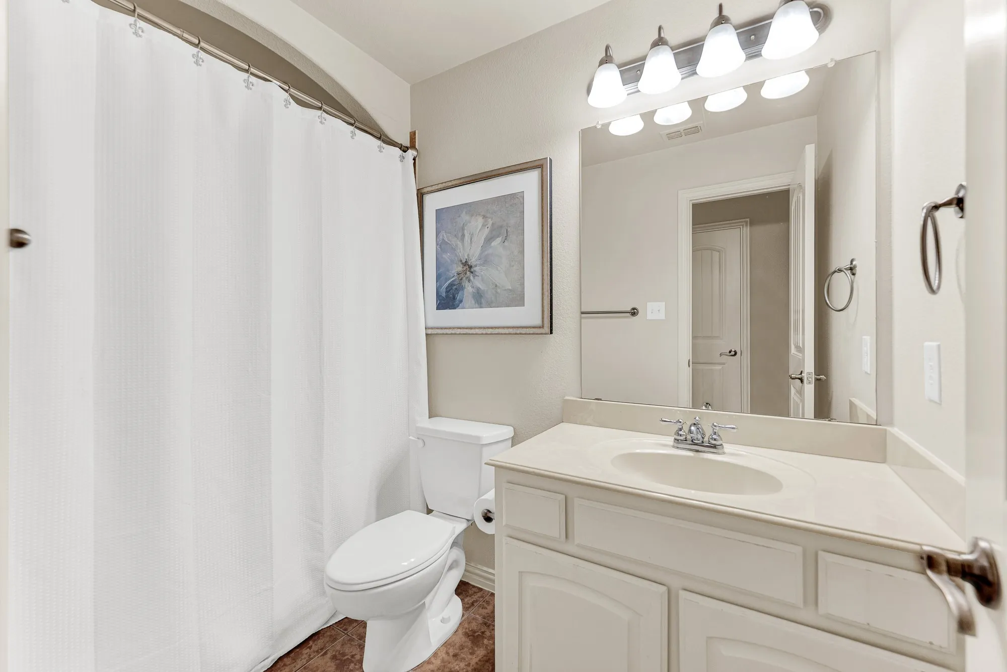 Single Family Residence For Sale in Denton County , 6777 Parker Creek Place, Frisco, Texas 75034, 4 Bedroom, 4 Bathroom, 2 Garage spaces, 3,306 Sqft, built in 2006, mls#21364591, Real Estate Agent in Frisco, Homes For Sale in Denton county, Homes For Sale in Frisco, Realtor in Frisco Texas, Real Estate Brokerage Independent Realty Texas, Luminita Cordes Realtor