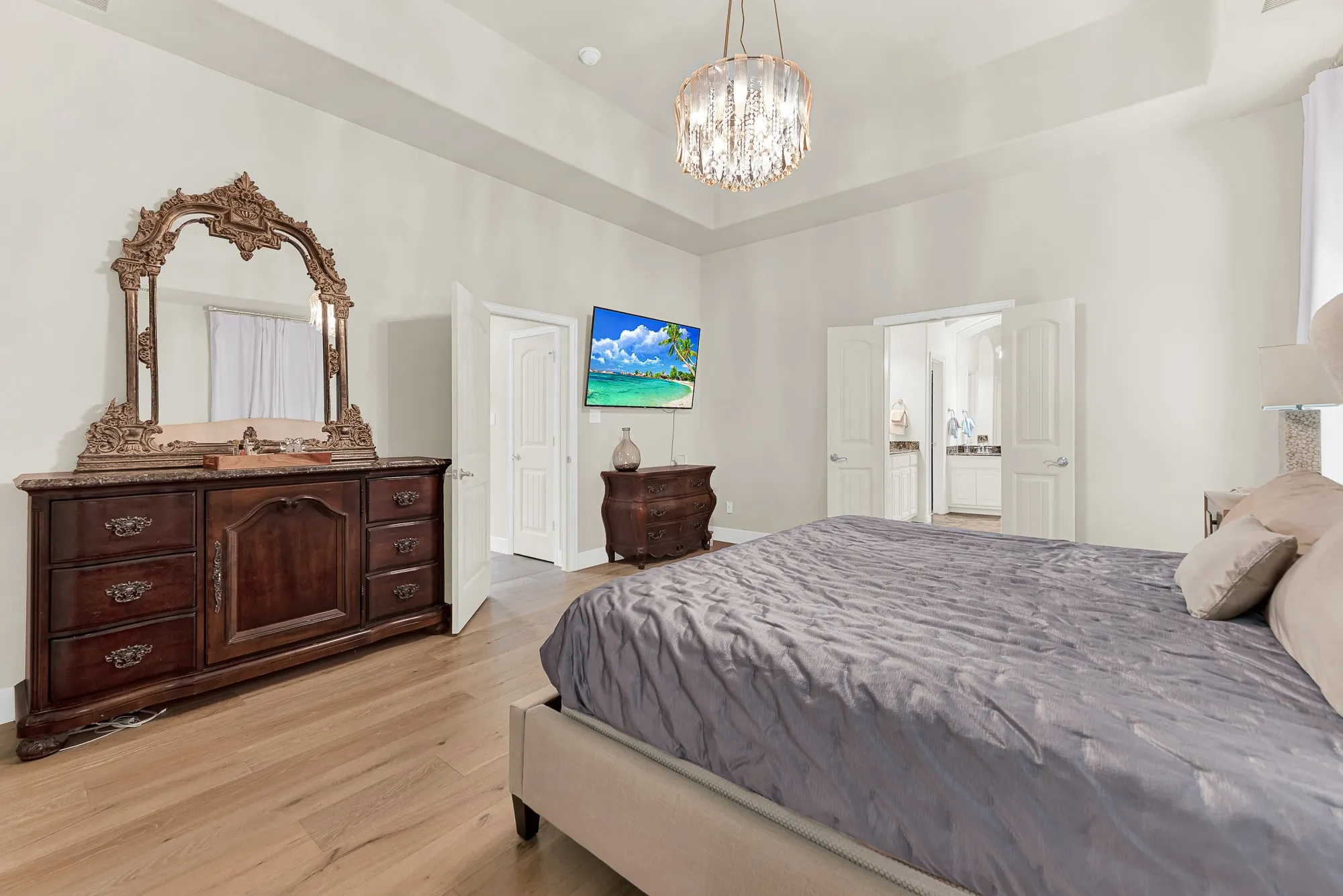 Single Family Residence For Sale in Denton County , 6777 Parker Creek Place, Frisco, Texas 75034, 4 Bedroom, 4 Bathroom, 2 Garage spaces, 3,306 Sqft, built in 2006, mls#21364591, Real Estate Agent in Frisco, Homes For Sale in Denton county, Homes For Sale in Frisco, Realtor in Frisco Texas, Real Estate Brokerage Independent Realty Texas, Luminita Cordes Realtor