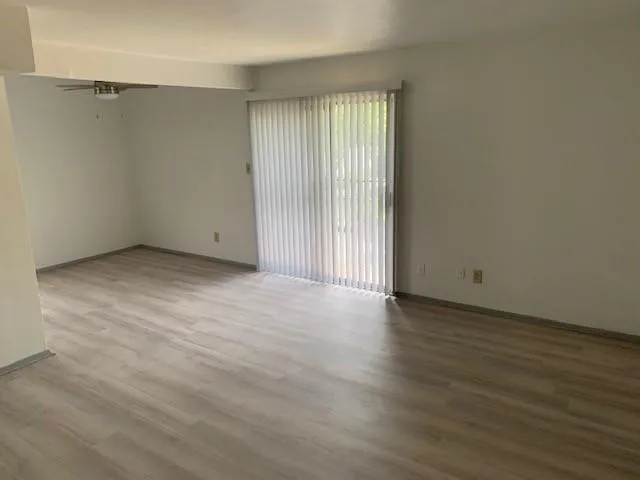 Apartment For Rent in Tarrant County , 4636 Dexter Avenue 4, Fort Worth, Texas 76107, 2 Bedroom, 1 Bathroom, Garage spaces, 807 Sqft, built in 1964, mls#21367997, Real Estate Agent in Fort Worth, Homes For Rent in Tarrant county, Homes For Rent in Fort Worth, Realtor in Fort Worth Texas, Real Estate Brokerage Independent Realty Texas, Luminita Cordes Realtor