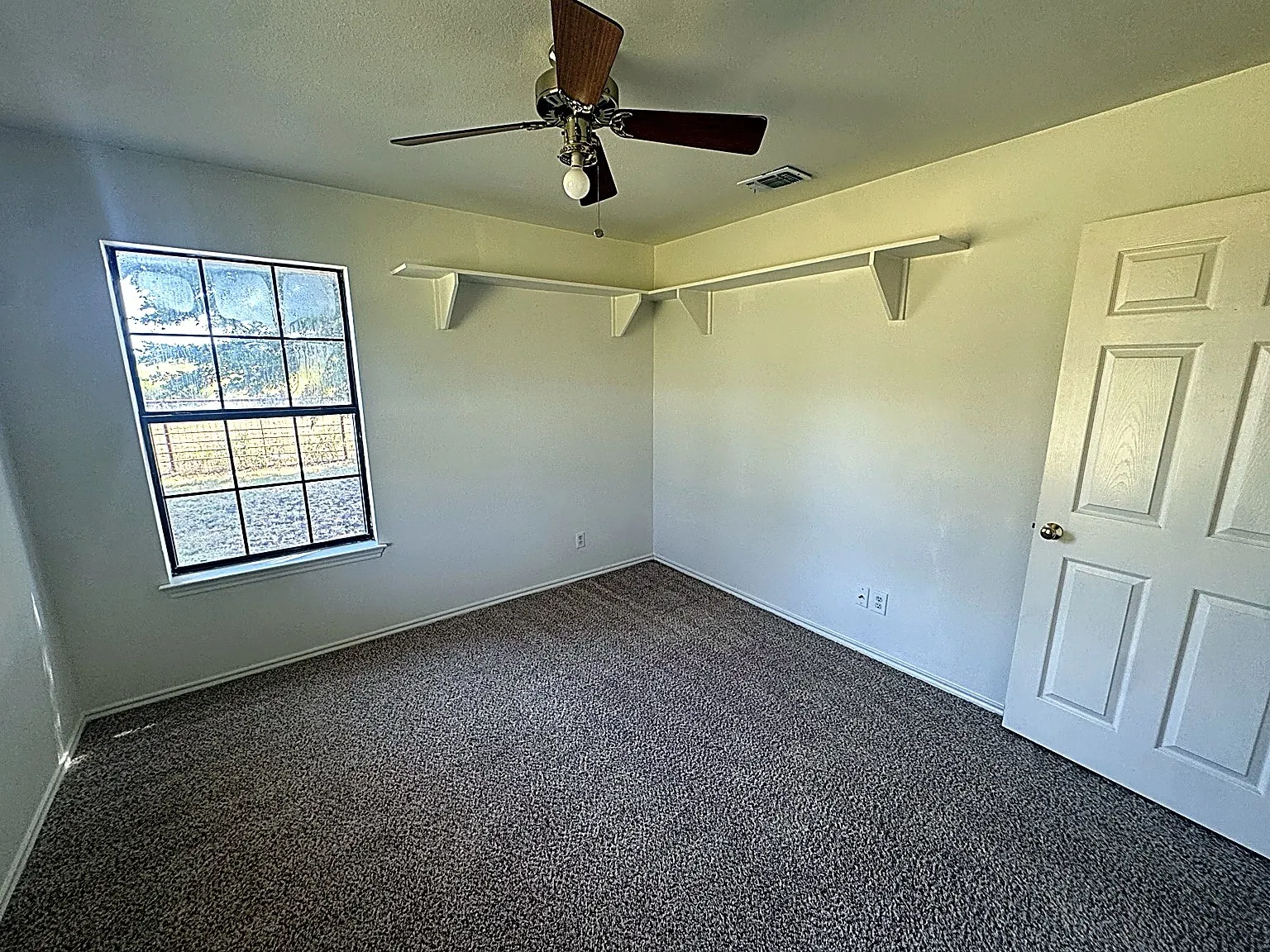 Single Family Residence For Sale in Fannin County , 1599 County Road 2925, Dodd City, Texas 75438, 3 Bedroom, 2 Bathroom, 2 Garage spaces, 2,047 Sqft, built in 1996, mls#21368012, Real Estate Agent in Dodd City, Homes For Sale in Fannin county, Homes For Sale in Dodd City, Realtor in Dodd City Texas, Real Estate Brokerage Independent Realty Texas, Luminita Cordes Realtor