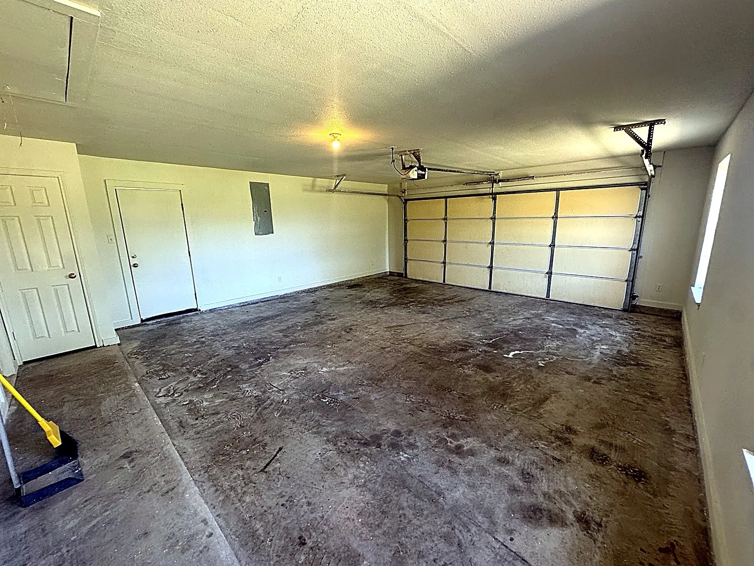 Single Family Residence For Sale in Fannin County , 1599 County Road 2925, Dodd City, Texas 75438, 3 Bedroom, 2 Bathroom, 2 Garage spaces, 2,047 Sqft, built in 1996, mls#21368012, Real Estate Agent in Dodd City, Homes For Sale in Fannin county, Homes For Sale in Dodd City, Realtor in Dodd City Texas, Real Estate Brokerage Independent Realty Texas, Luminita Cordes Realtor
