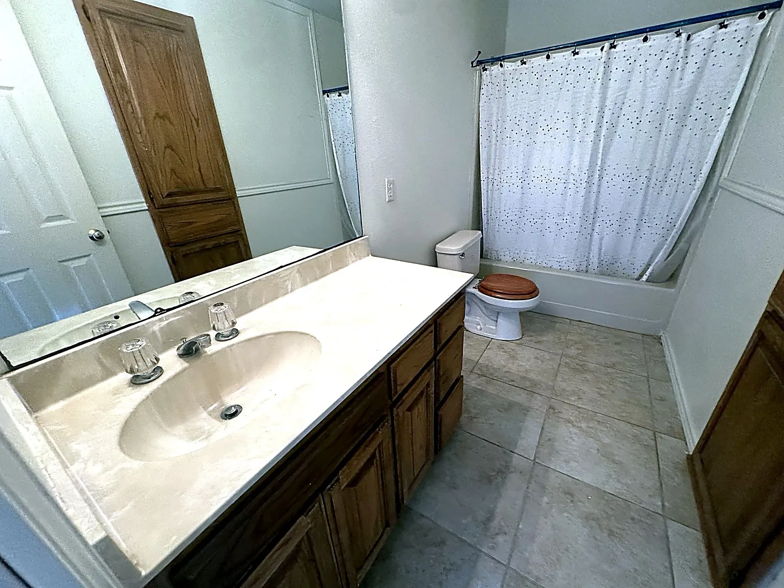 Single Family Residence For Sale in Fannin County , 1599 County Road 2925, Dodd City, Texas 75438, 3 Bedroom, 2 Bathroom, 2 Garage spaces, 2,047 Sqft, built in 1996, mls#21368012, Real Estate Agent in Dodd City, Homes For Sale in Fannin county, Homes For Sale in Dodd City, Realtor in Dodd City Texas, Real Estate Brokerage Independent Realty Texas, Luminita Cordes Realtor