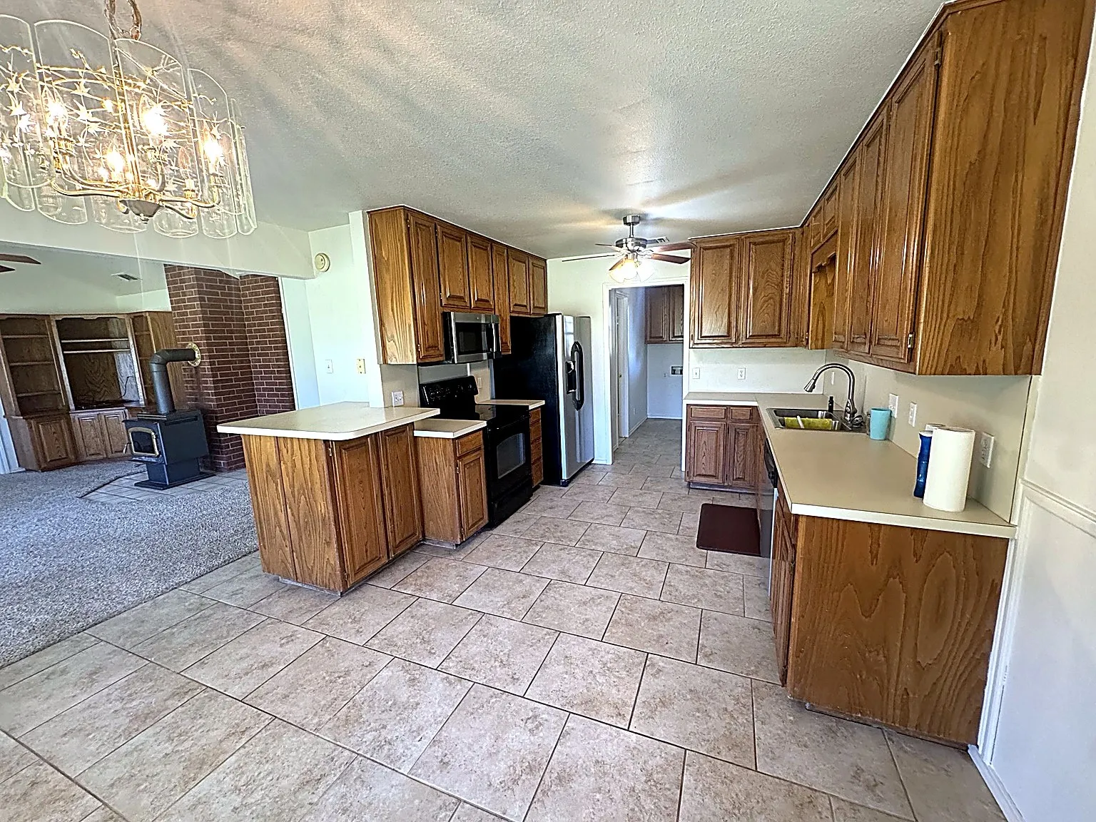 Single Family Residence For Sale in Fannin County , 1599 County Road 2925, Dodd City, Texas 75438, 3 Bedroom, 2 Bathroom, 2 Garage spaces, 2,047 Sqft, built in 1996, mls#21368012, Real Estate Agent in Dodd City, Homes For Sale in Fannin county, Homes For Sale in Dodd City, Realtor in Dodd City Texas, Real Estate Brokerage Independent Realty Texas, Luminita Cordes Realtor