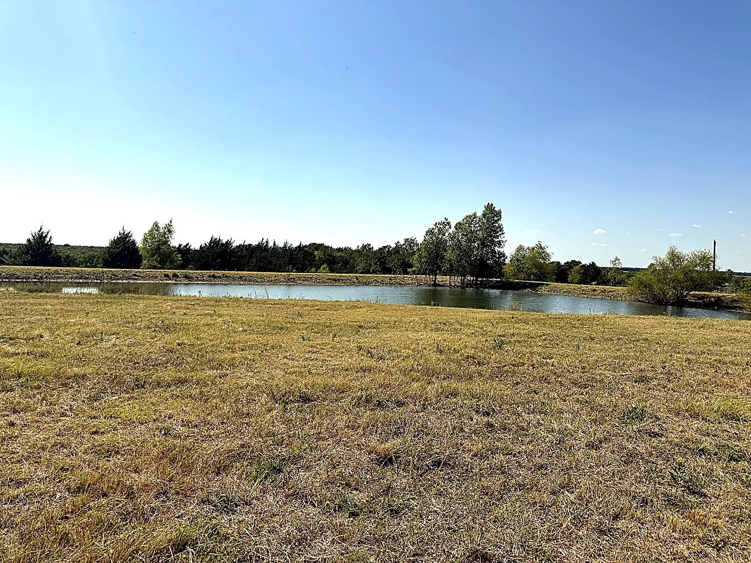 Single Family Residence For Sale in Fannin County , 1599 County Road 2925, Dodd City, Texas 75438, 3 Bedroom, 2 Bathroom, 2 Garage spaces, 2,047 Sqft, built in 1996, mls#21368012, Real Estate Agent in Dodd City, Homes For Sale in Fannin county, Homes For Sale in Dodd City, Realtor in Dodd City Texas, Real Estate Brokerage Independent Realty Texas, Luminita Cordes Realtor