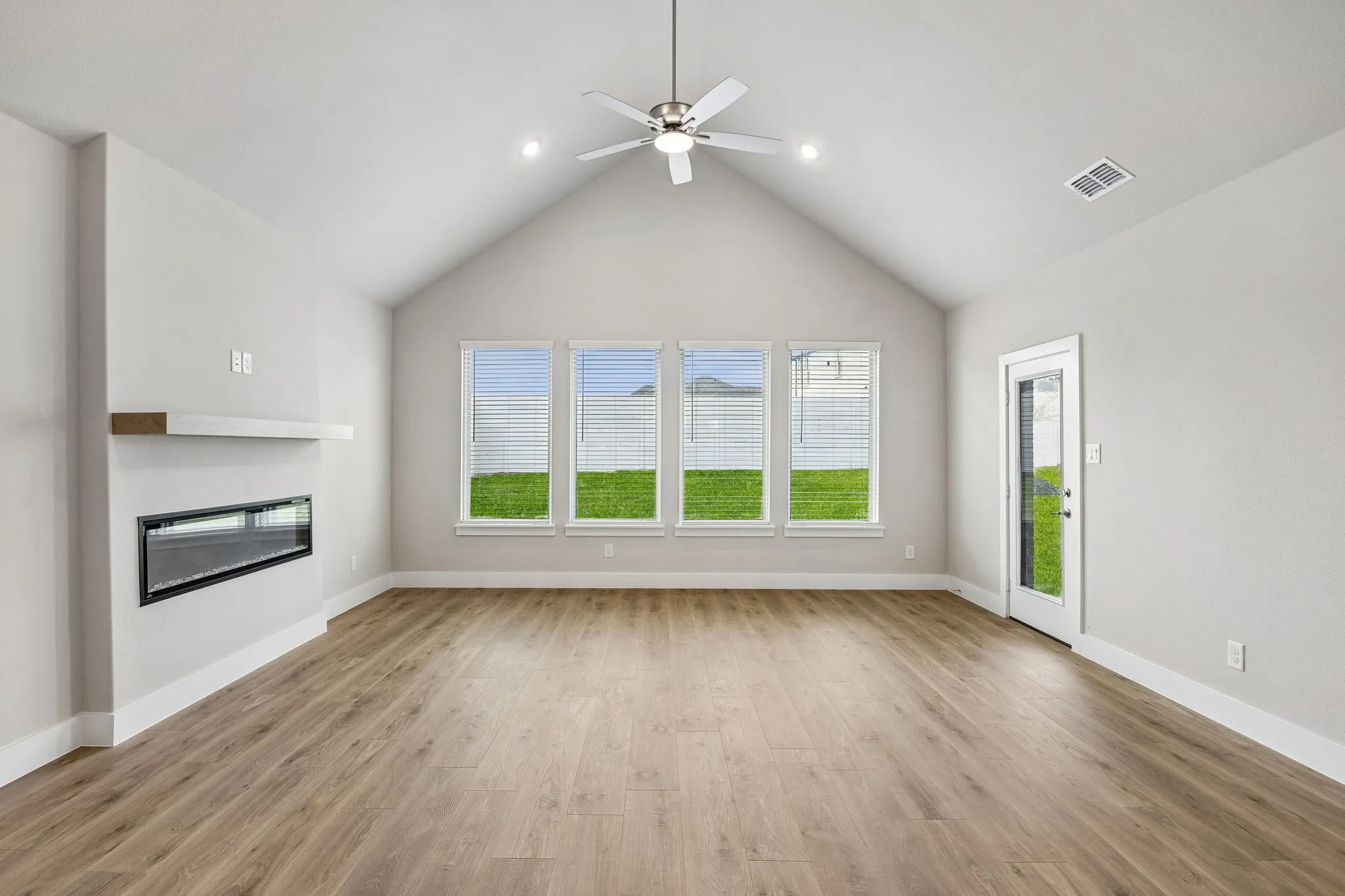 Single Family Residence For Sale in Collin County , 4737 Peary Lane, Mc Kinney, Texas 75071, 4 Bedroom, 3 Bathroom, 2 Garage spaces, 2,782 Sqft, built in 2025, mls#21367983, Real Estate Agent in Mc Kinney, Homes For Sale in Collin county, Homes For Sale in Mc Kinney, Realtor in Mc Kinney Texas, Real Estate Brokerage Independent Realty Texas, Luminita Cordes Realtor