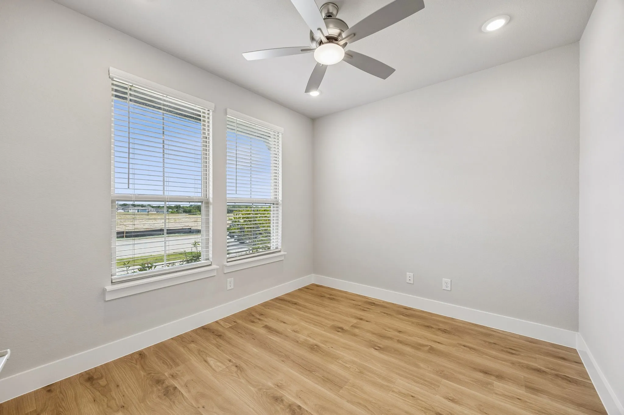 Single Family Residence For Sale in Collin County , 4737 Peary Lane, Mc Kinney, Texas 75071, 4 Bedroom, 3 Bathroom, 2 Garage spaces, 2,782 Sqft, built in 2025, mls#21367983, Real Estate Agent in Mc Kinney, Homes For Sale in Collin county, Homes For Sale in Mc Kinney, Realtor in Mc Kinney Texas, Real Estate Brokerage Independent Realty Texas, Luminita Cordes Realtor