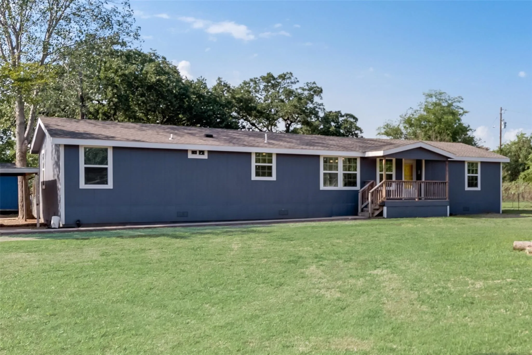 Mobile Home For Rent in Johnson County , 220 Ranch Road, Joshua, Texas 76058, 4 Bedroom, 2 Bathroom, Garage spaces, 2,016 Sqft, built in 1984, mls#21364032, Real Estate Agent in Joshua, Homes For Rent in Johnson county, Homes For Rent in Joshua, Realtor in Joshua Texas, Real Estate Brokerage Independent Realty Texas, Luminita Cordes Realtor