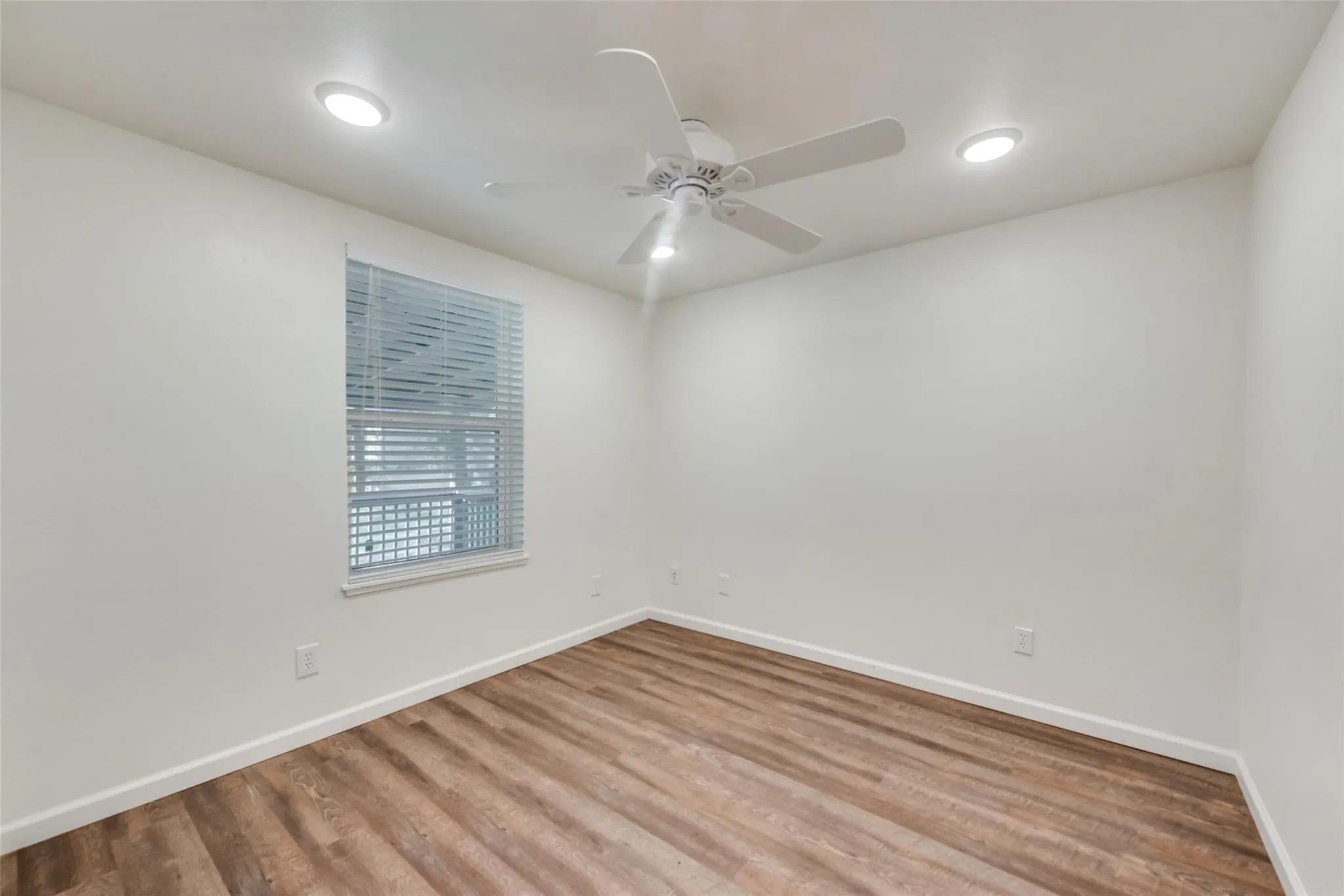 Mobile Home For Rent in Johnson County , 220 Ranch Road, Joshua, Texas 76058, 4 Bedroom, 2 Bathroom, Garage spaces, 2,016 Sqft, built in 1984, mls#21364032, Real Estate Agent in Joshua, Homes For Rent in Johnson county, Homes For Rent in Joshua, Realtor in Joshua Texas, Real Estate Brokerage Independent Realty Texas, Luminita Cordes Realtor
