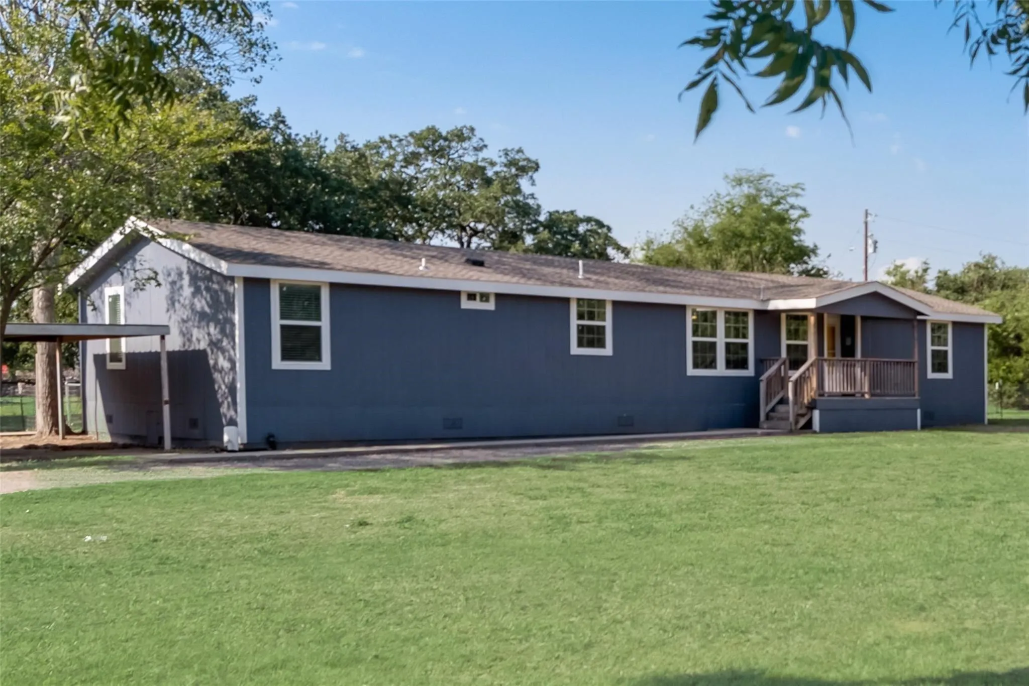 Mobile Home For Rent in Johnson County , 220 Ranch Road, Joshua, Texas 76058, 4 Bedroom, 2 Bathroom, Garage spaces, 2,016 Sqft, built in 1984, mls#21364032, Real Estate Agent in Joshua, Homes For Rent in Johnson county, Homes For Rent in Joshua, Realtor in Joshua Texas, Real Estate Brokerage Independent Realty Texas, Luminita Cordes Realtor