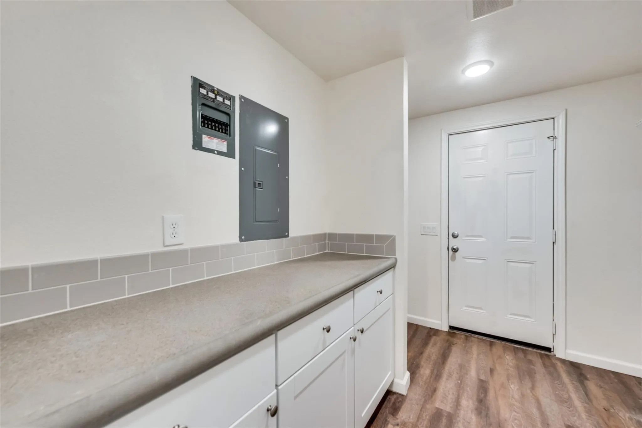 Mobile Home For Rent in Johnson County , 220 Ranch Road, Joshua, Texas 76058, 4 Bedroom, 2 Bathroom, Garage spaces, 2,016 Sqft, built in 1984, mls#21364032, Real Estate Agent in Joshua, Homes For Rent in Johnson county, Homes For Rent in Joshua, Realtor in Joshua Texas, Real Estate Brokerage Independent Realty Texas, Luminita Cordes Realtor