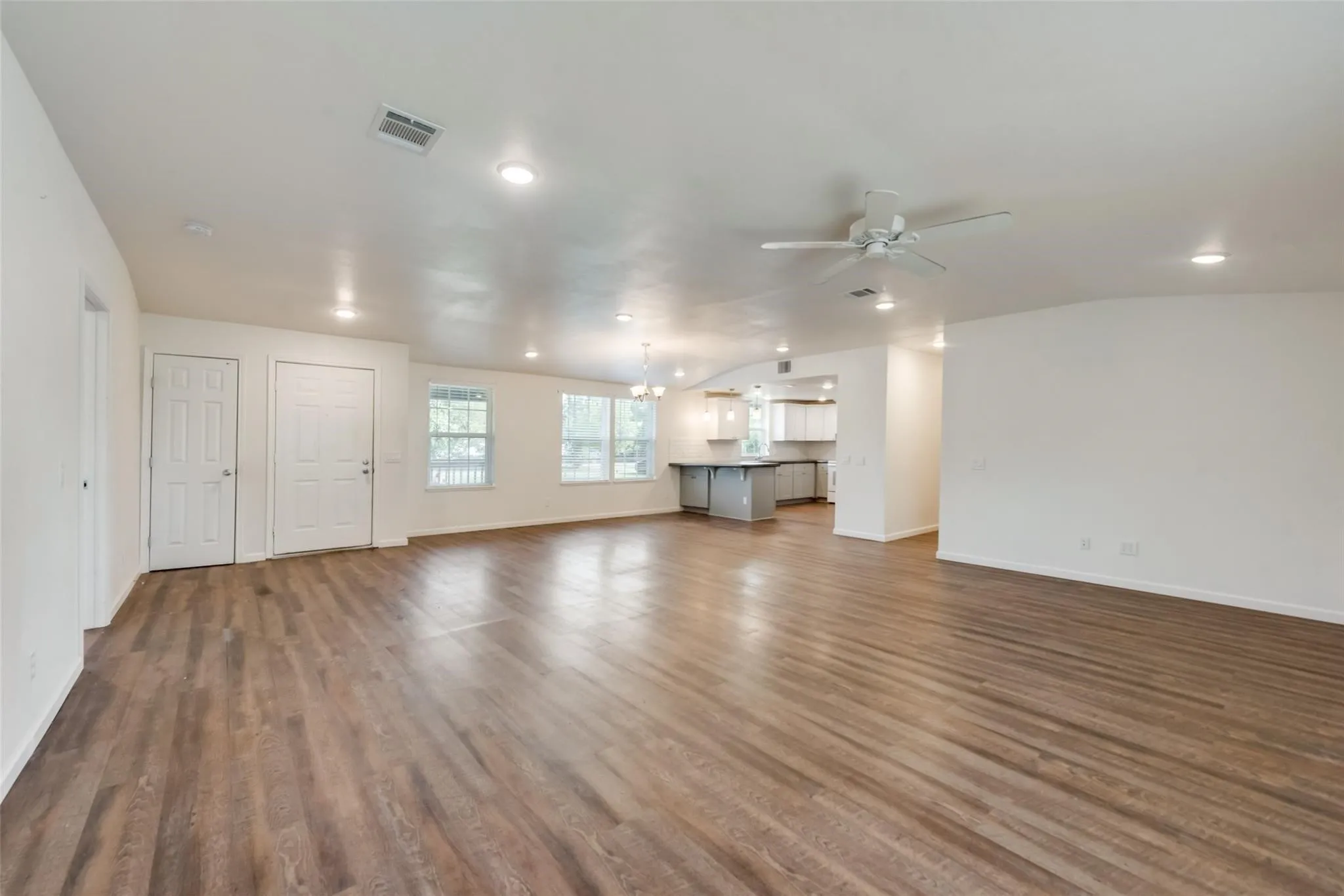 Mobile Home For Rent in Johnson County , 220 Ranch Road, Joshua, Texas 76058, 4 Bedroom, 2 Bathroom, Garage spaces, 2,016 Sqft, built in 1984, mls#21364032, Real Estate Agent in Joshua, Homes For Rent in Johnson county, Homes For Rent in Joshua, Realtor in Joshua Texas, Real Estate Brokerage Independent Realty Texas, Luminita Cordes Realtor