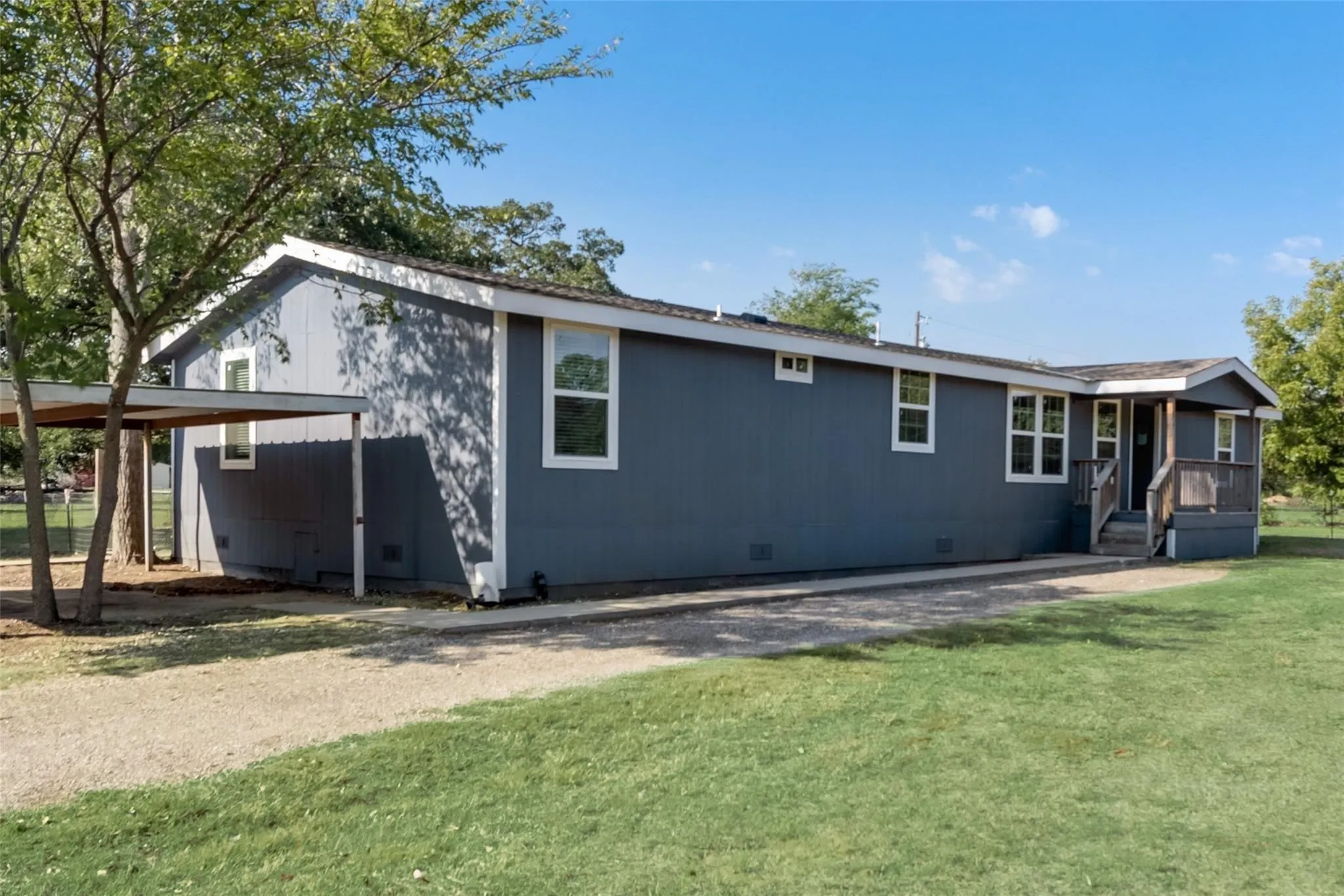 Mobile Home For Rent in Johnson County , 220 Ranch Road, Joshua, Texas 76058, 4 Bedroom, 2 Bathroom, Garage spaces, 2,016 Sqft, built in 1984, mls#21364032, Real Estate Agent in Joshua, Homes For Rent in Johnson county, Homes For Rent in Joshua, Realtor in Joshua Texas, Real Estate Brokerage Independent Realty Texas, Luminita Cordes Realtor