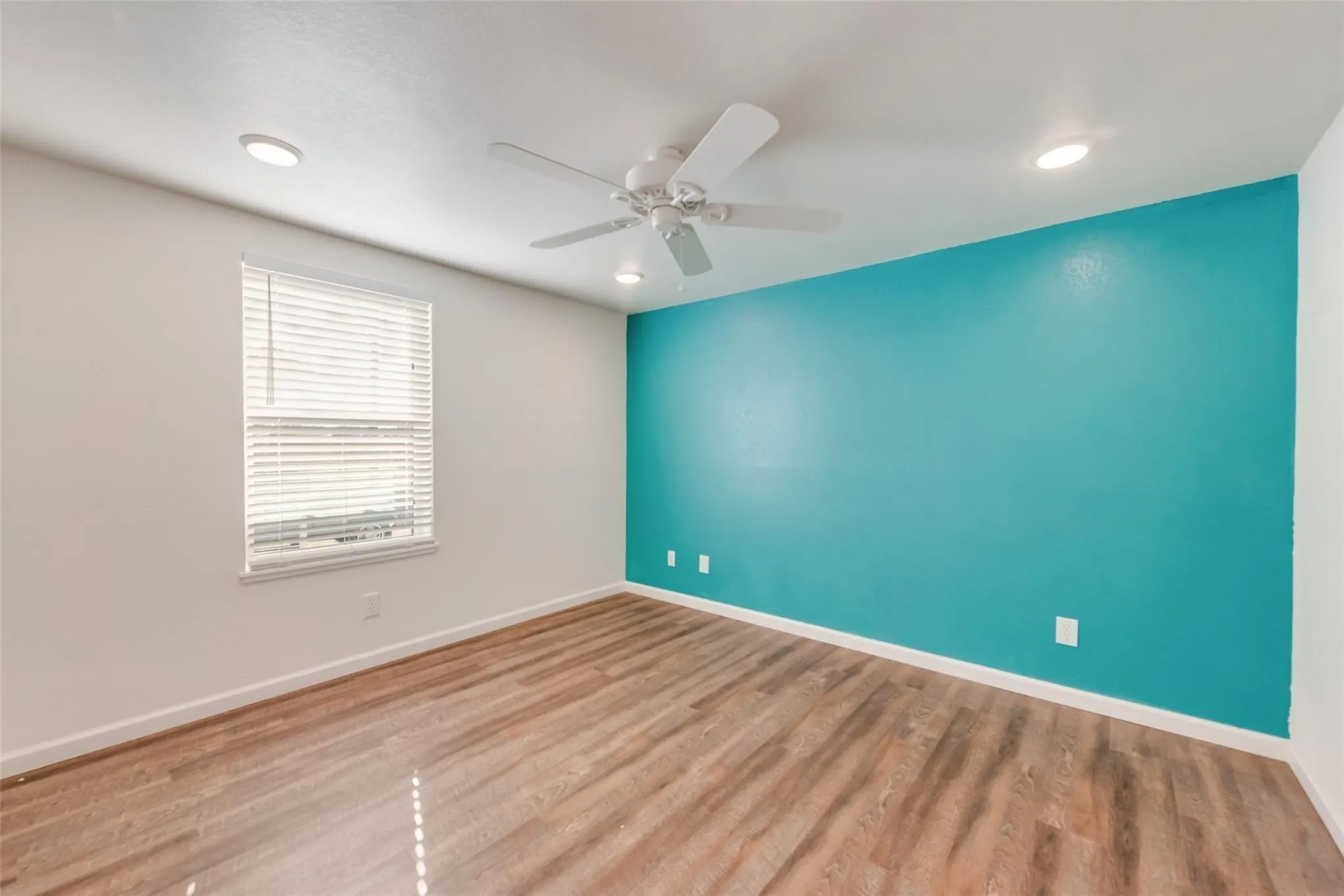 Mobile Home For Rent in Johnson County , 220 Ranch Road, Joshua, Texas 76058, 4 Bedroom, 2 Bathroom, Garage spaces, 2,016 Sqft, built in 1984, mls#21364032, Real Estate Agent in Joshua, Homes For Rent in Johnson county, Homes For Rent in Joshua, Realtor in Joshua Texas, Real Estate Brokerage Independent Realty Texas, Luminita Cordes Realtor