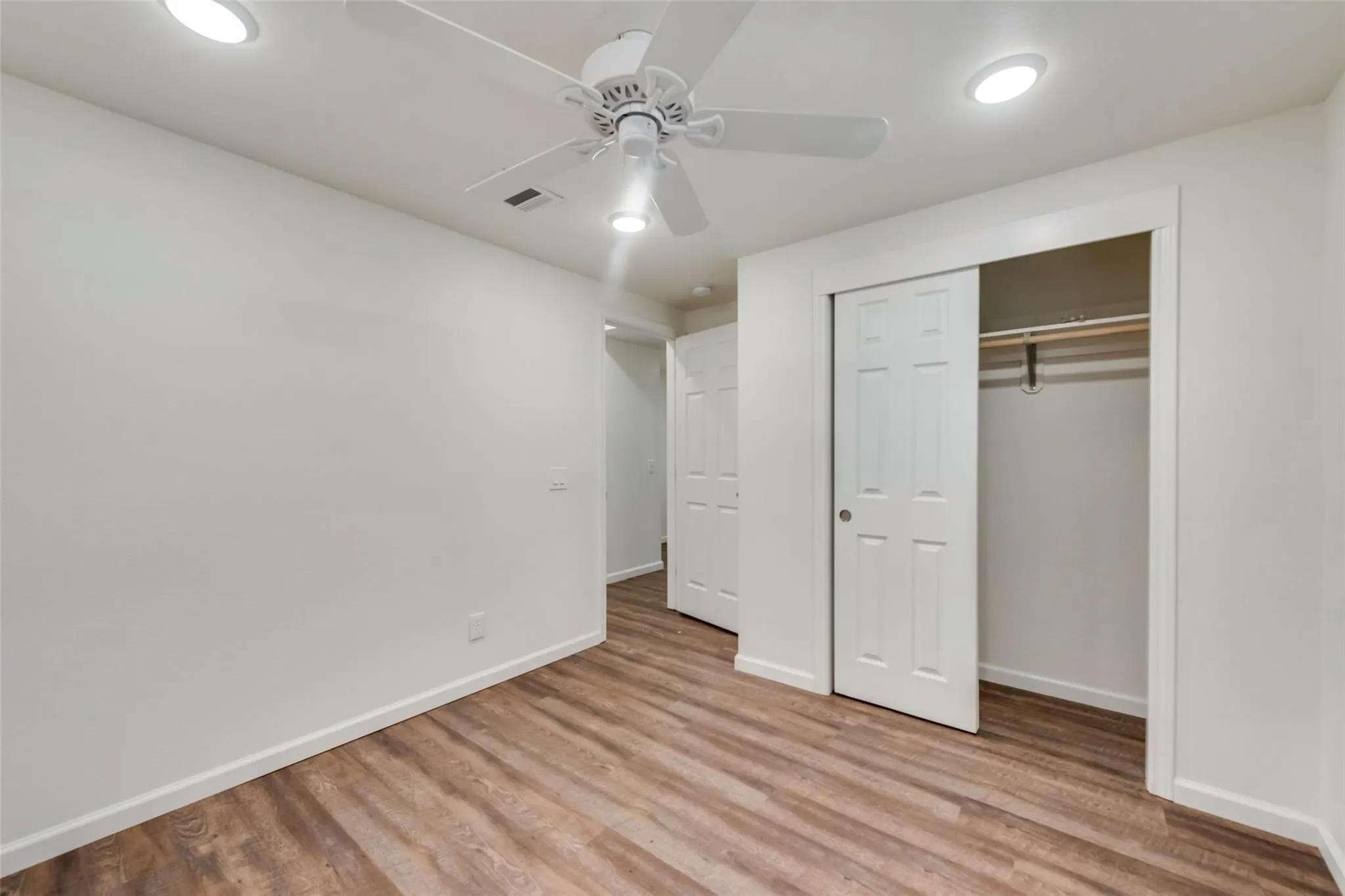 Mobile Home For Rent in Johnson County , 220 Ranch Road, Joshua, Texas 76058, 4 Bedroom, 2 Bathroom, Garage spaces, 2,016 Sqft, built in 1984, mls#21364032, Real Estate Agent in Joshua, Homes For Rent in Johnson county, Homes For Rent in Joshua, Realtor in Joshua Texas, Real Estate Brokerage Independent Realty Texas, Luminita Cordes Realtor