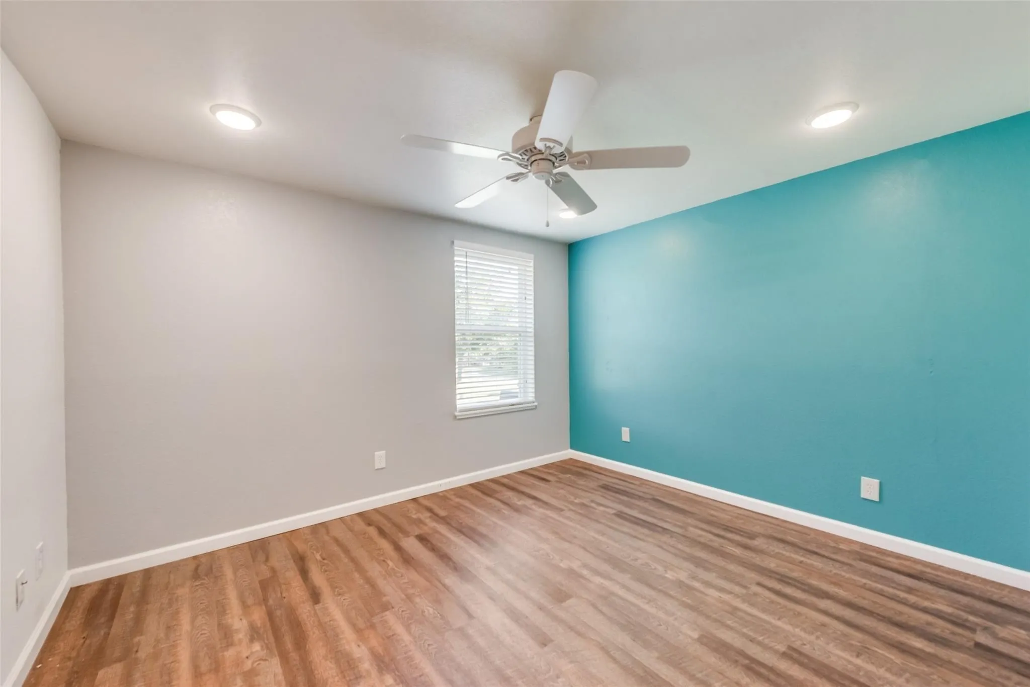 Mobile Home For Rent in Johnson County , 220 Ranch Road, Joshua, Texas 76058, 4 Bedroom, 2 Bathroom, Garage spaces, 2,016 Sqft, built in 1984, mls#21364032, Real Estate Agent in Joshua, Homes For Rent in Johnson county, Homes For Rent in Joshua, Realtor in Joshua Texas, Real Estate Brokerage Independent Realty Texas, Luminita Cordes Realtor