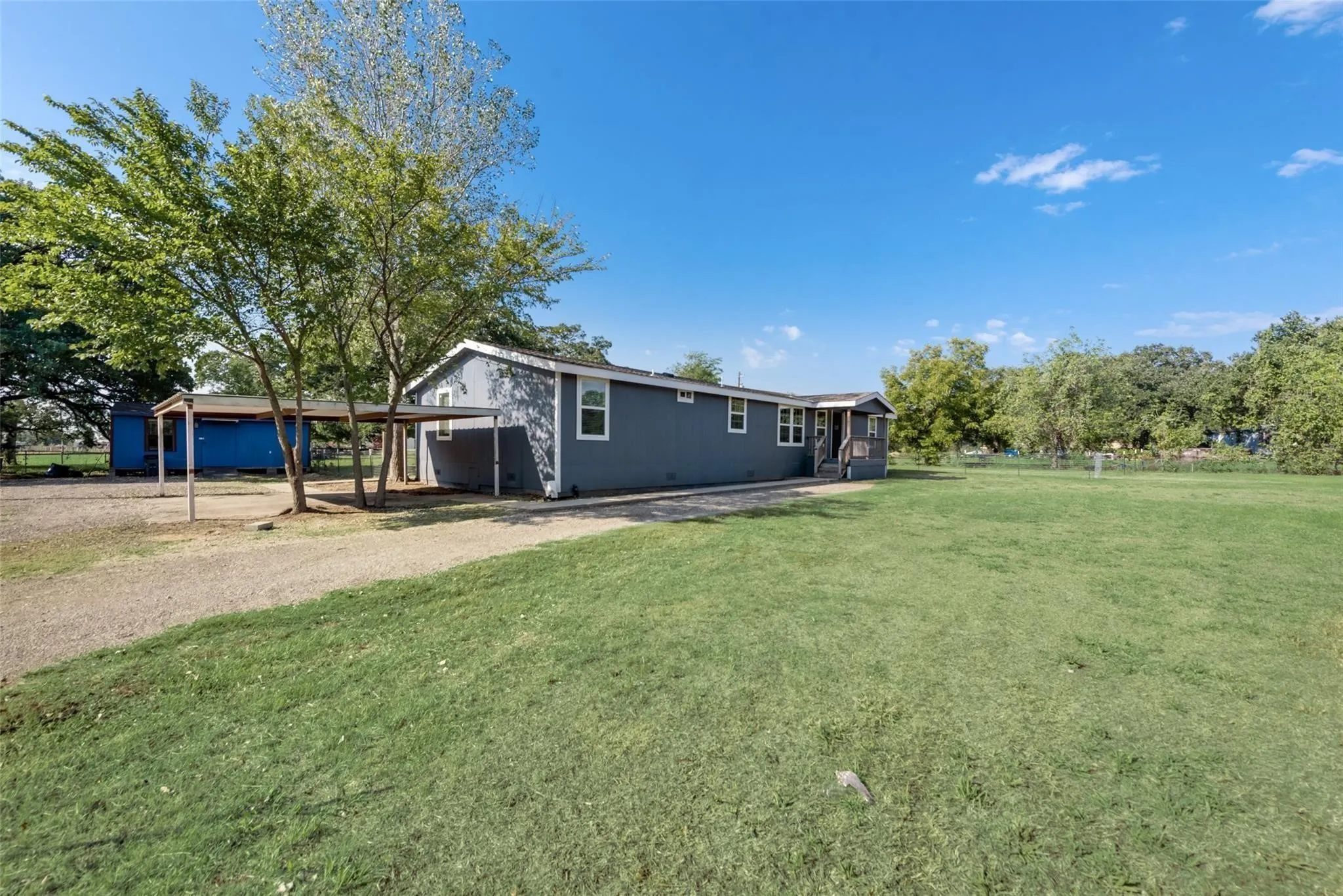 Mobile Home For Rent in Johnson County , 220 Ranch Road, Joshua, Texas 76058, 4 Bedroom, 2 Bathroom, Garage spaces, 2,016 Sqft, built in 1984, mls#21364032, Real Estate Agent in Joshua, Homes For Rent in Johnson county, Homes For Rent in Joshua, Realtor in Joshua Texas, Real Estate Brokerage Independent Realty Texas, Luminita Cordes Realtor