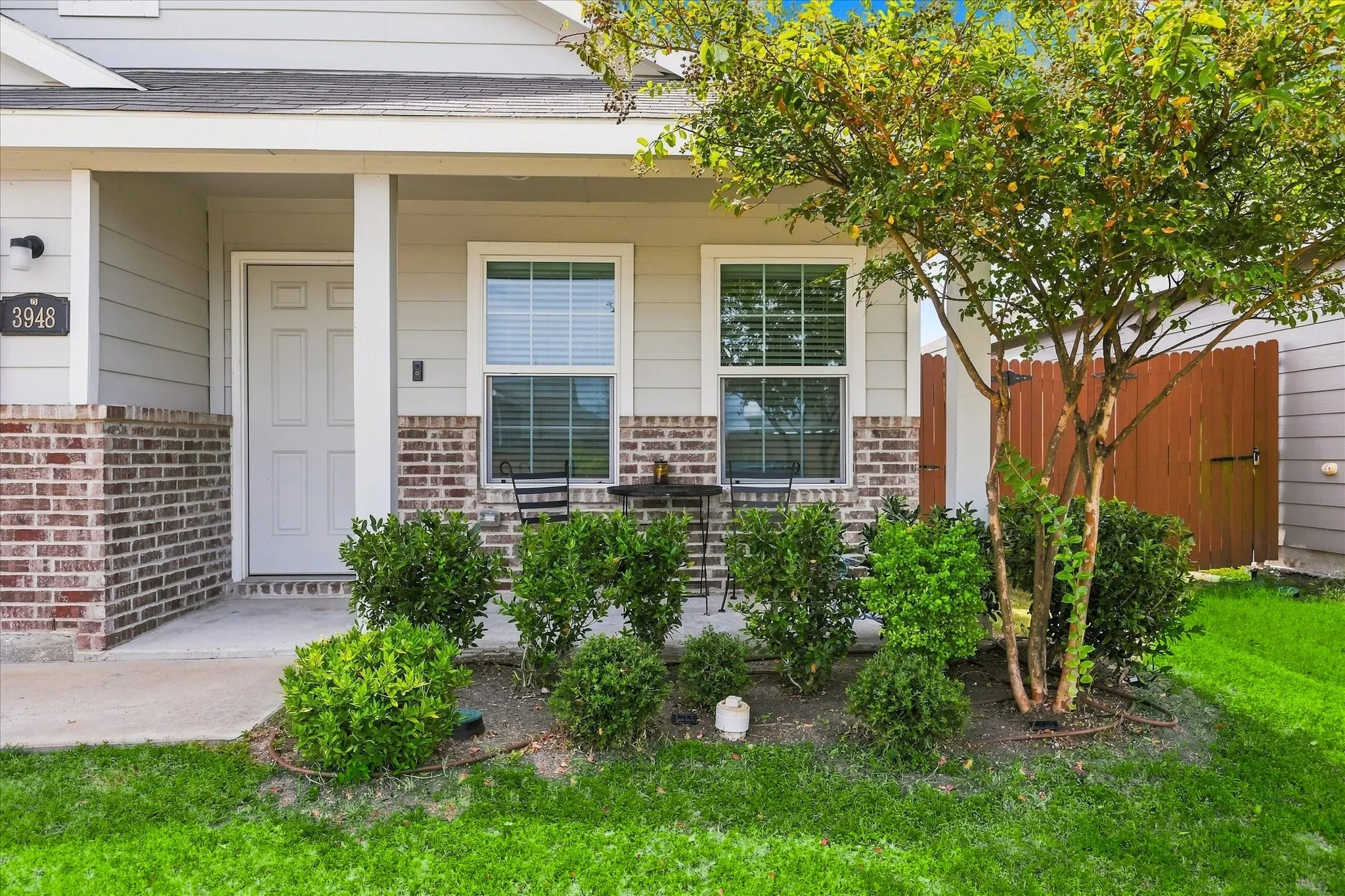 Single Family Residence For Sale in Kaufman County , 3948 Surrey Drive, Forney, Texas 75126, 3 Bedroom, 2 Bathroom, 2 Garage spaces, 1,260 Sqft, built in 2021, mls#21368025, Real Estate Agent in Forney, Homes For Sale in Kaufman county, Homes For Sale in Forney, Realtor in Forney Texas, Real Estate Brokerage Independent Realty Texas, Luminita Cordes Realtor