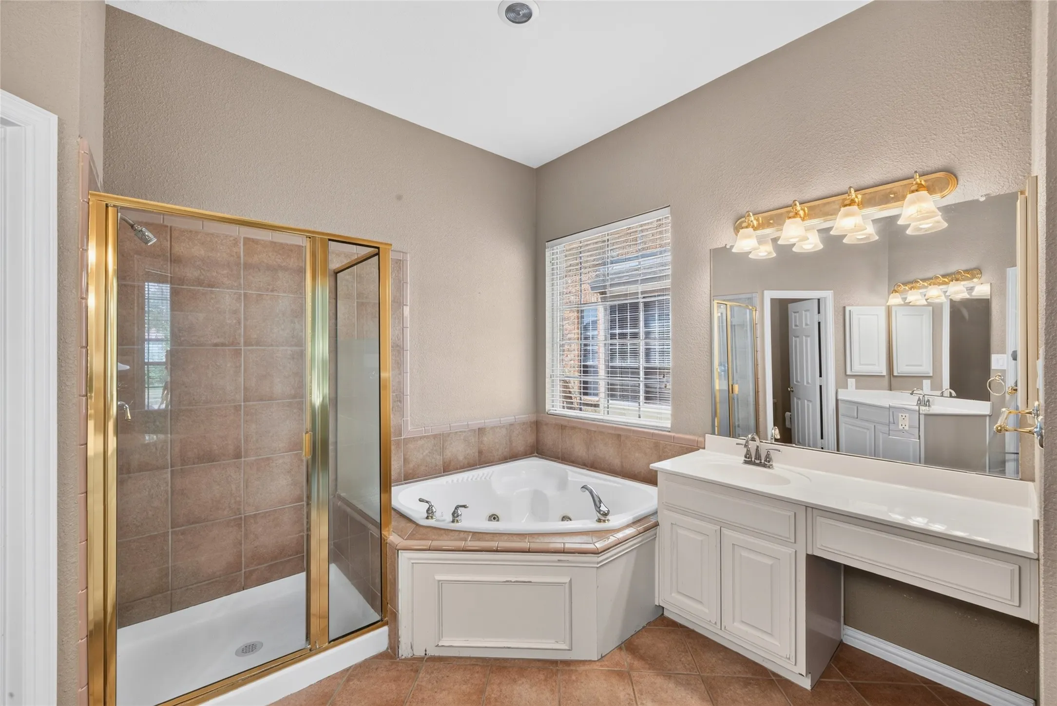 Single Family Residence For Rent in Collin County , 8701 Mandevilla Drive, Plano, Texas 75024, 4 Bedroom, 4 Bathroom, 3 Garage spaces, 4,024 Sqft, built in 2002, mls#21367846, Real Estate Agent in Plano, Homes For Rent in Collin county, Homes For Rent in Plano, Realtor in Plano Texas, Real Estate Brokerage Independent Realty Texas, Luminita Cordes Realtor