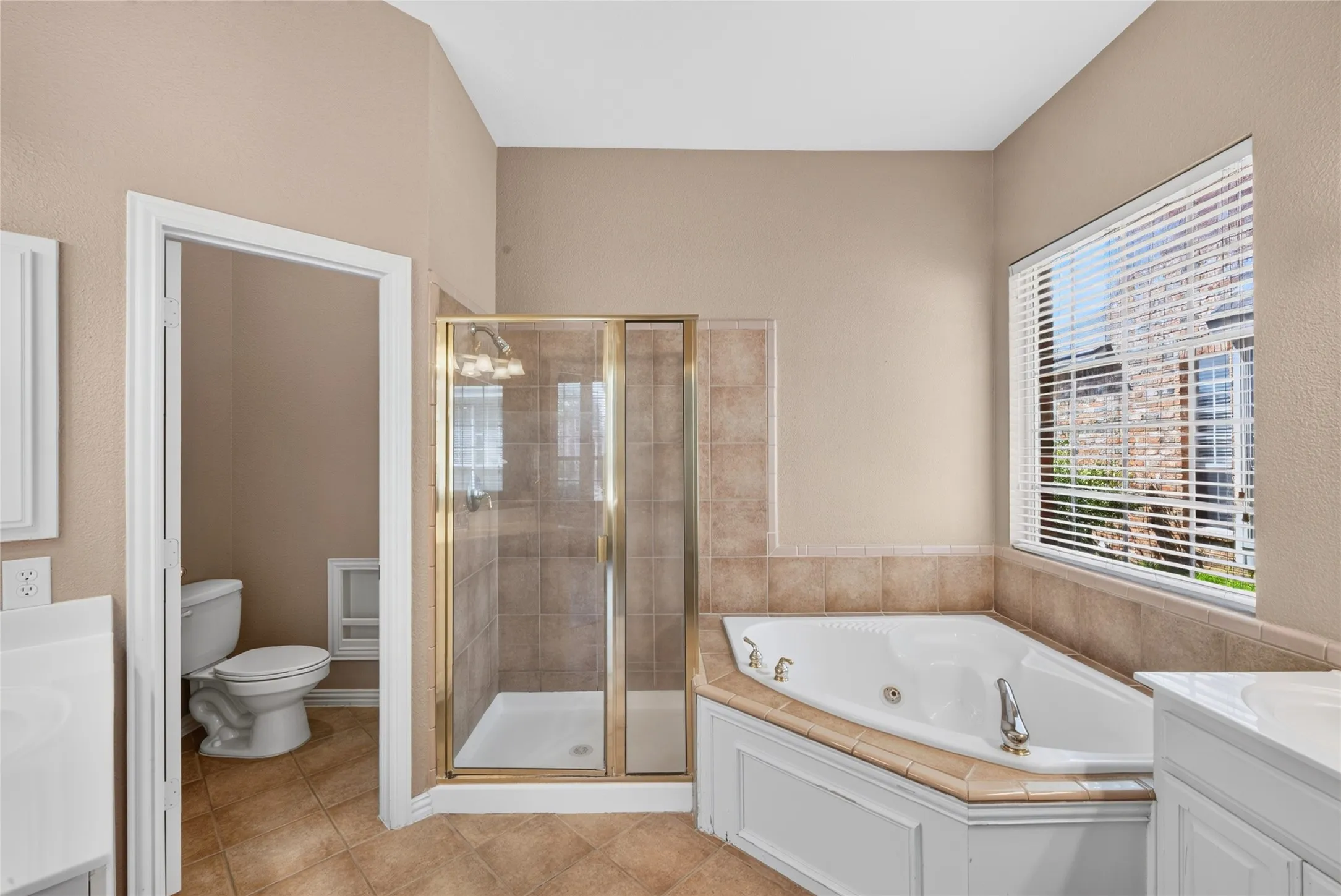 Single Family Residence For Rent in Collin County , 8701 Mandevilla Drive, Plano, Texas 75024, 4 Bedroom, 4 Bathroom, 3 Garage spaces, 4,024 Sqft, built in 2002, mls#21367846, Real Estate Agent in Plano, Homes For Rent in Collin county, Homes For Rent in Plano, Realtor in Plano Texas, Real Estate Brokerage Independent Realty Texas, Luminita Cordes Realtor