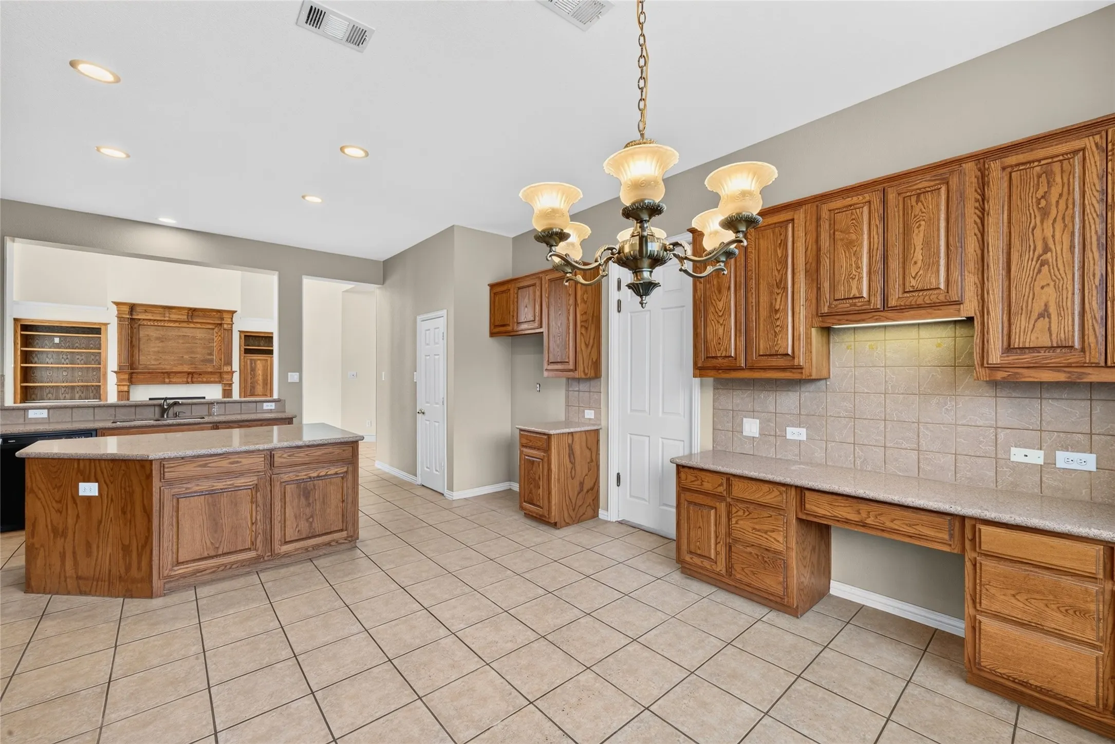 Single Family Residence For Rent in Collin County , 8701 Mandevilla Drive, Plano, Texas 75024, 4 Bedroom, 4 Bathroom, 3 Garage spaces, 4,024 Sqft, built in 2002, mls#21367846, Real Estate Agent in Plano, Homes For Rent in Collin county, Homes For Rent in Plano, Realtor in Plano Texas, Real Estate Brokerage Independent Realty Texas, Luminita Cordes Realtor