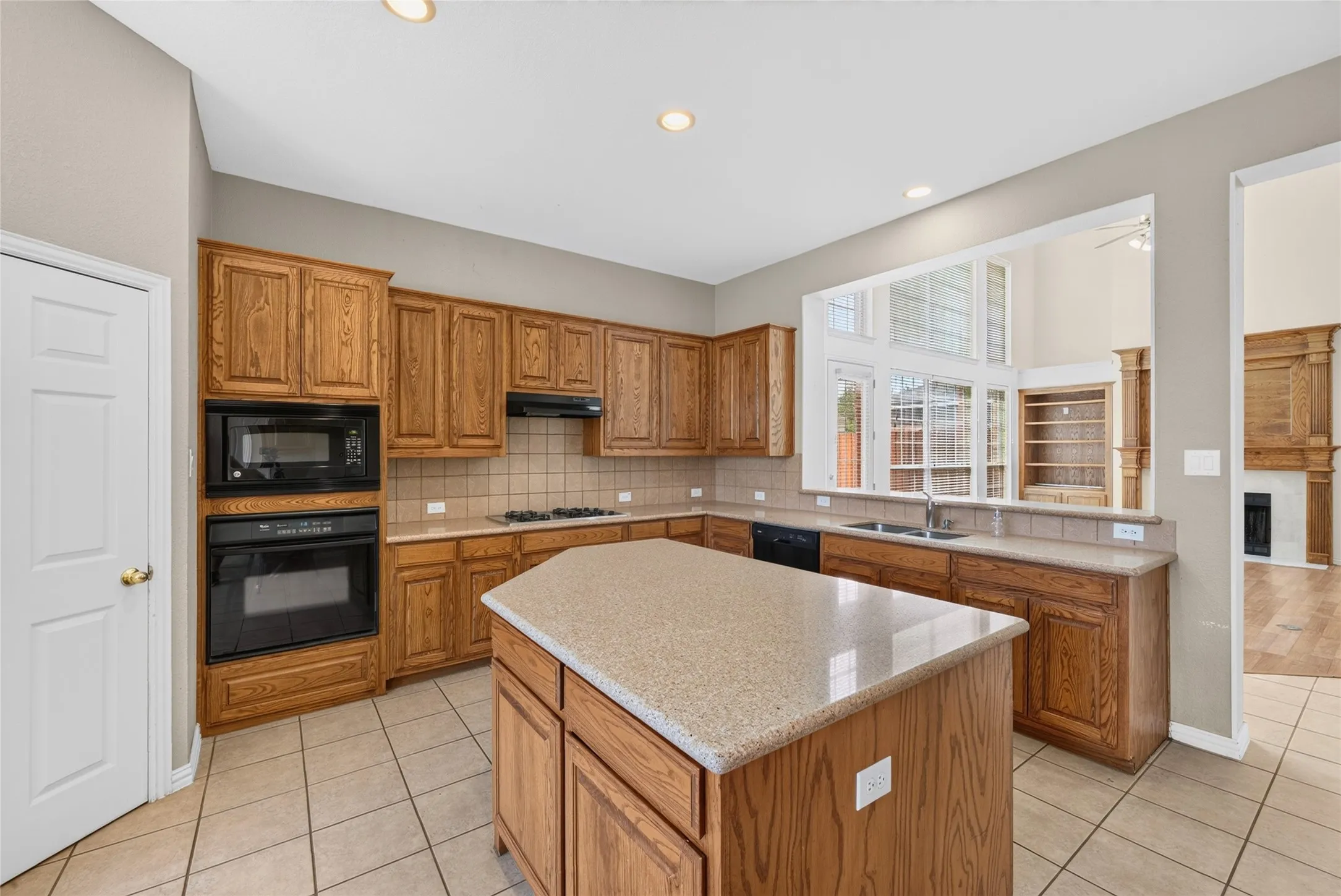 Single Family Residence For Rent in Collin County , 8701 Mandevilla Drive, Plano, Texas 75024, 4 Bedroom, 4 Bathroom, 3 Garage spaces, 4,024 Sqft, built in 2002, mls#21367846, Real Estate Agent in Plano, Homes For Rent in Collin county, Homes For Rent in Plano, Realtor in Plano Texas, Real Estate Brokerage Independent Realty Texas, Luminita Cordes Realtor