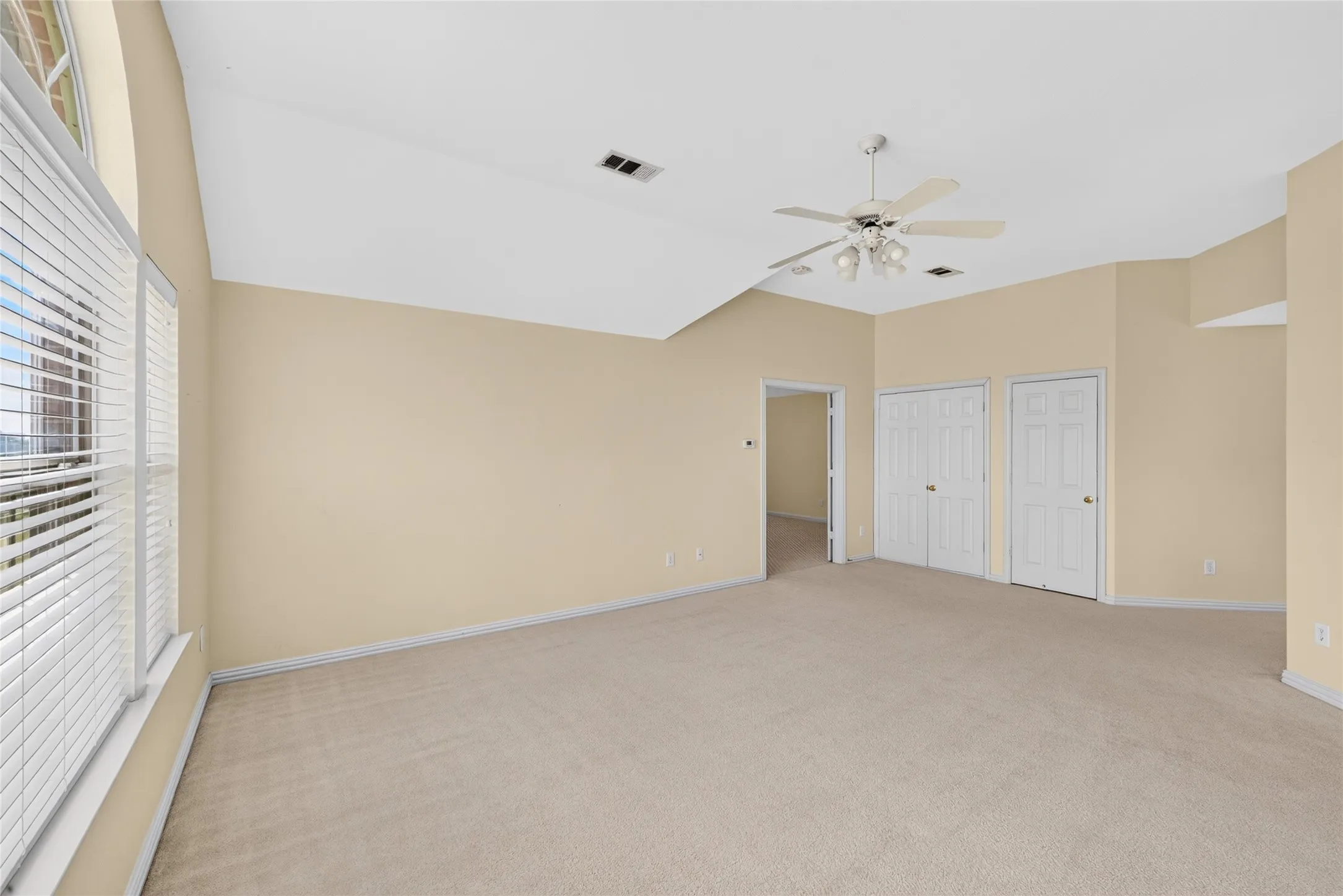 Single Family Residence For Rent in Collin County , 8701 Mandevilla Drive, Plano, Texas 75024, 4 Bedroom, 4 Bathroom, 3 Garage spaces, 4,024 Sqft, built in 2002, mls#21367846, Real Estate Agent in Plano, Homes For Rent in Collin county, Homes For Rent in Plano, Realtor in Plano Texas, Real Estate Brokerage Independent Realty Texas, Luminita Cordes Realtor
