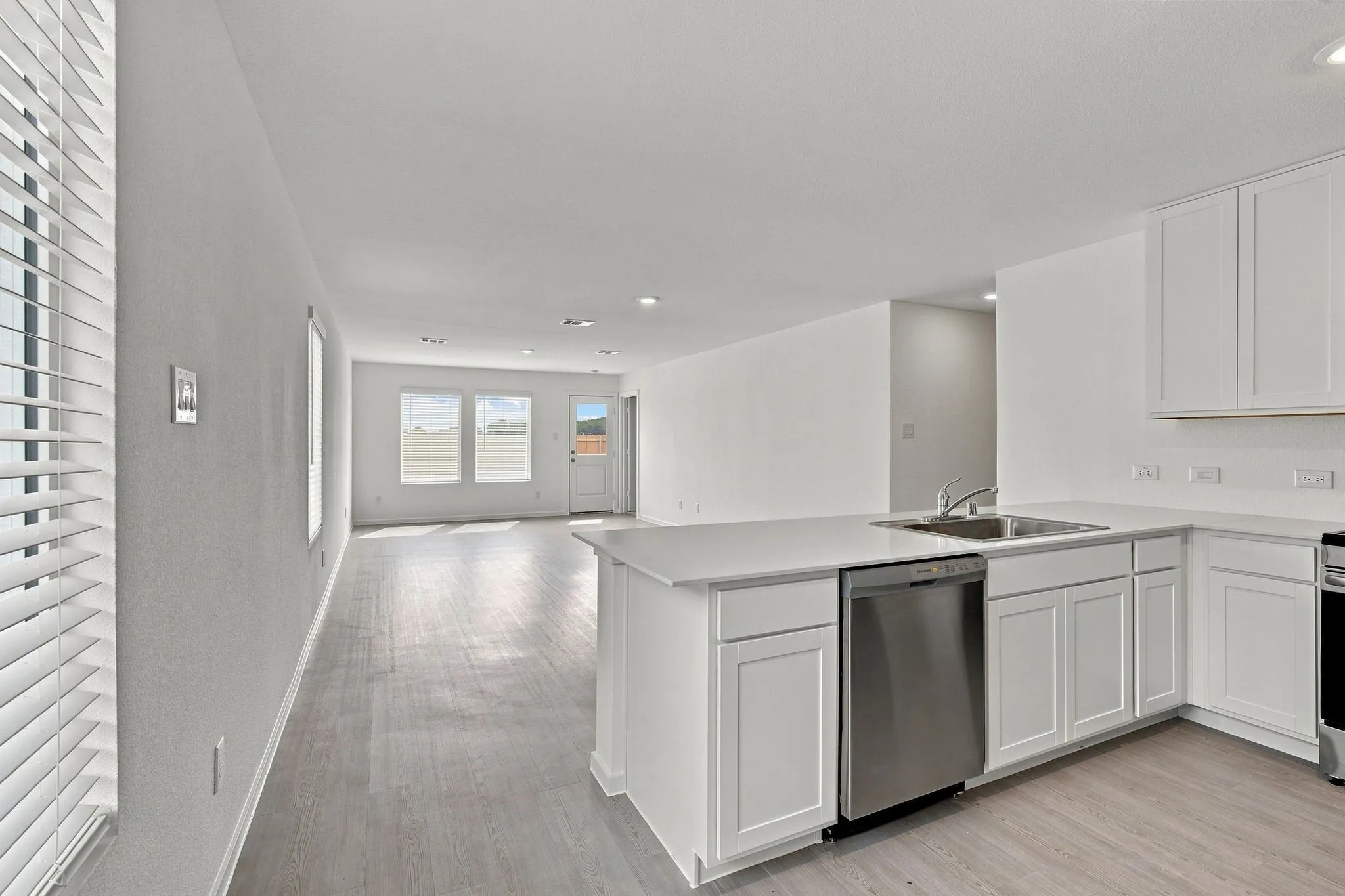 Single Family Residence For Rent in Collin County , 5319 Cinnamon Lane, Princeton, Texas 75407, 4 Bedroom, 3 Bathroom, 2 Garage spaces, 1,867 Sqft, built in 2026, mls#21363153, Real Estate Agent in Princeton, Homes For Rent in Collin county, Homes For Rent in Princeton, Realtor in Princeton Texas, Real Estate Brokerage Independent Realty Texas, Luminita Cordes Realtor