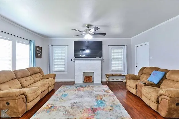 Single Family Residence For Rent in Taylor County , 1010 Stowe Street, Abilene, Texas 79605, 3 Bedroom, 1 Bathroom, 2 Garage spaces, 1,580 Sqft, built in 1935, mls#21368036, Real Estate Agent in Abilene, Homes For Rent in Taylor county, Homes For Rent in Abilene, Realtor in Abilene Texas, Real Estate Brokerage Independent Realty Texas, Luminita Cordes Realtor