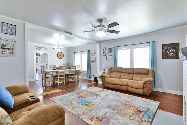 Single Family Residence For Rent in Taylor County , 1010 Stowe Street, Abilene, Texas 79605, 3 Bedroom, 1 Bathroom, 2 Garage spaces, 1,580 Sqft, built in 1935, mls#21368036, Real Estate Agent in Abilene, Homes For Rent in Taylor county, Homes For Rent in Abilene, Realtor in Abilene Texas, Real Estate Brokerage Independent Realty Texas, Luminita Cordes Realtor