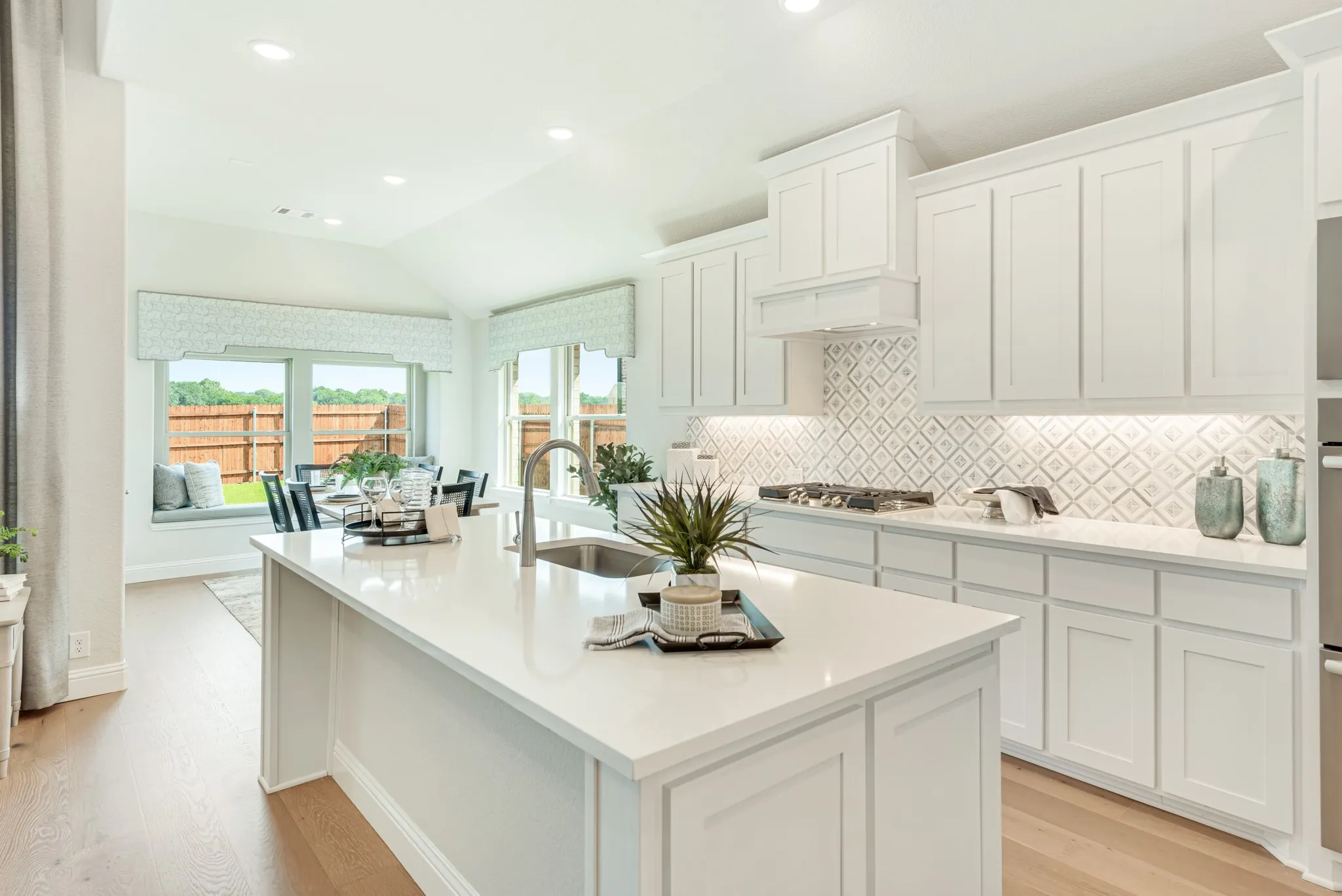 Single Family Residence For Sale in Parker County , 1154 Bailey Ranch Road, Aledo, Texas 76008, 4 Bedroom, 4 Bathroom, 2 Garage spaces, 3,558 Sqft, built in 2024, mls#21366967, Real Estate Agent in Aledo, Homes For Sale in Parker county, Homes For Sale in Aledo, Realtor in Aledo Texas, Real Estate Brokerage Independent Realty Texas, Luminita Cordes Realtor