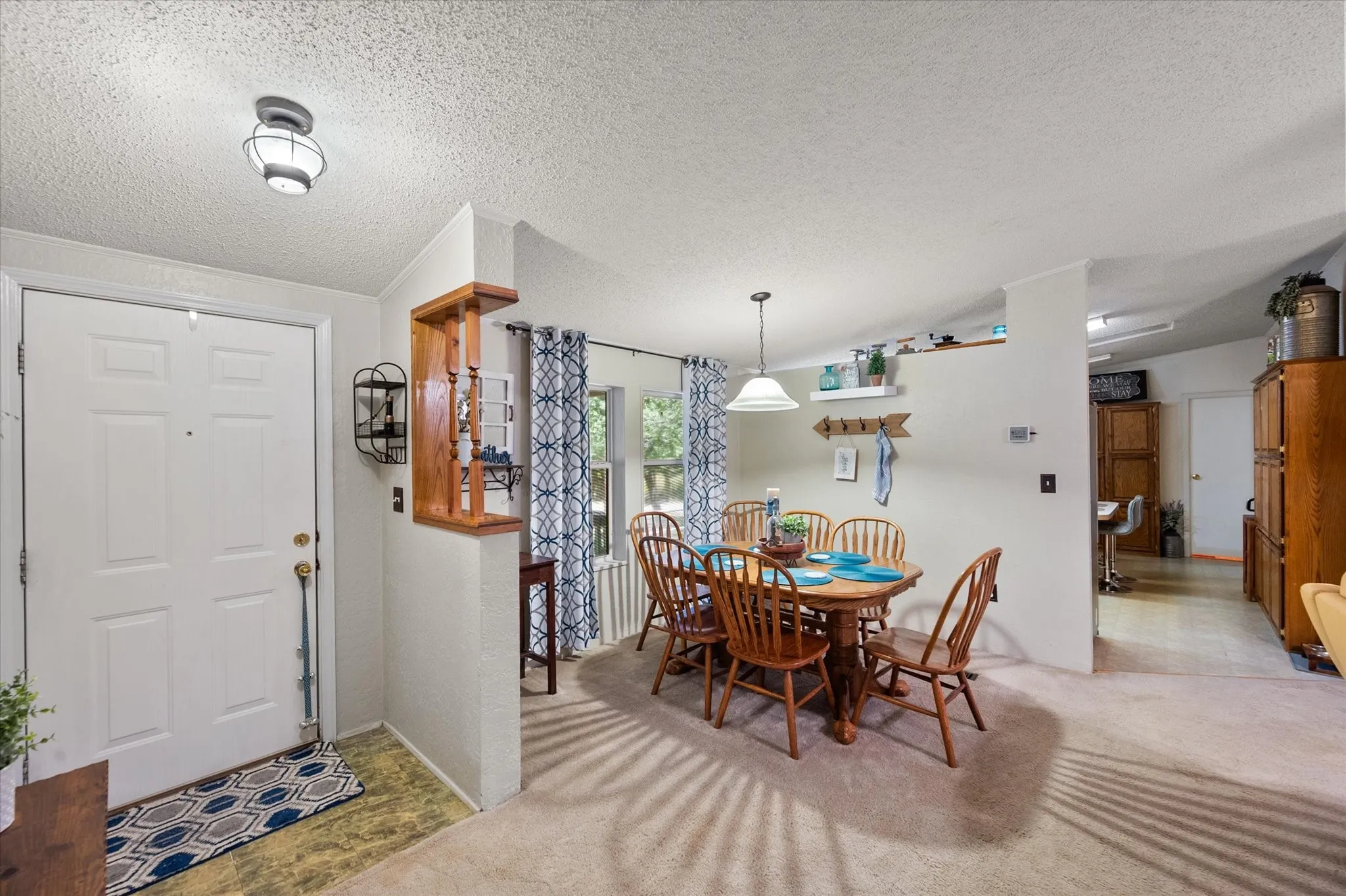 Mobile Home For Sale in Parker County , 576 Threatt, Weatherford, Texas 76088, 3 Bedroom, 2 Bathroom, Garage spaces, 1,568 Sqft, built in 2001, mls#21368019, Real Estate Agent in Weatherford, Homes For Sale in Parker county, Homes For Sale in Weatherford, Realtor in Weatherford Texas, Real Estate Brokerage Independent Realty Texas, Luminita Cordes Realtor