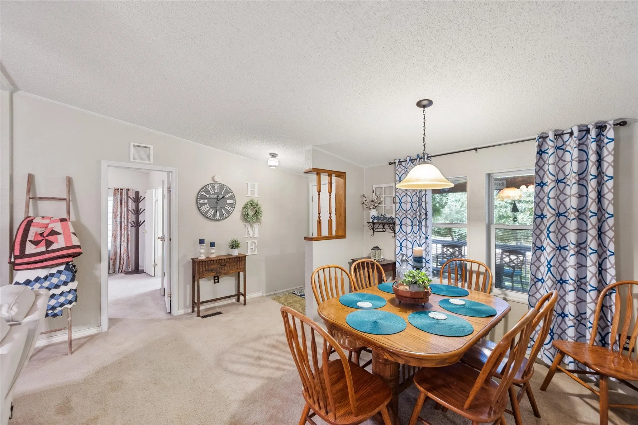 Mobile Home For Sale in Parker County , 576 Threatt, Weatherford, Texas 76088, 3 Bedroom, 2 Bathroom, Garage spaces, 1,568 Sqft, built in 2001, mls#21368019, Real Estate Agent in Weatherford, Homes For Sale in Parker county, Homes For Sale in Weatherford, Realtor in Weatherford Texas, Real Estate Brokerage Independent Realty Texas, Luminita Cordes Realtor
