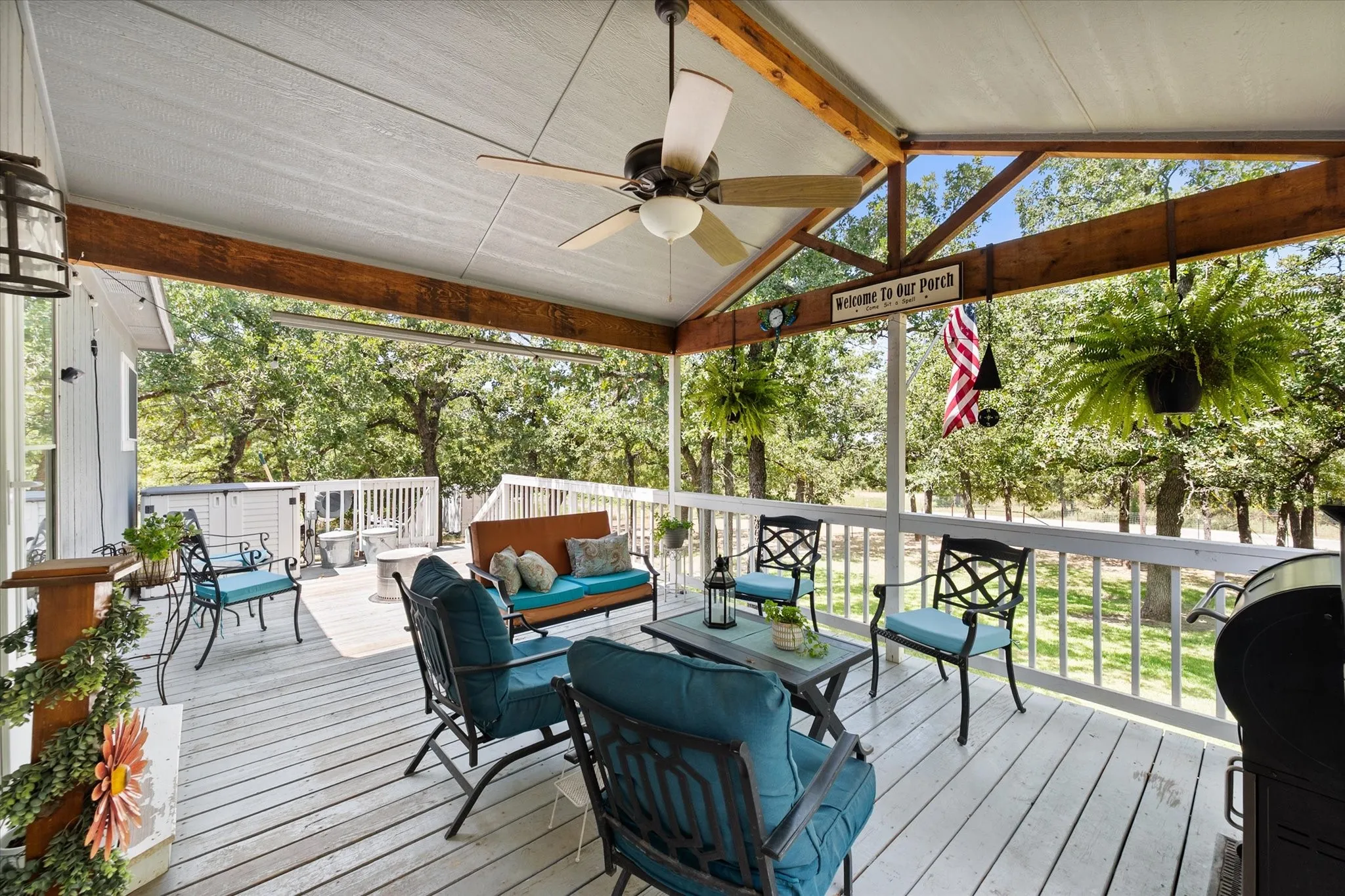 Mobile Home For Sale in Parker County , 576 Threatt, Weatherford, Texas 76088, 3 Bedroom, 2 Bathroom, Garage spaces, 1,568 Sqft, built in 2001, mls#21368019, Real Estate Agent in Weatherford, Homes For Sale in Parker county, Homes For Sale in Weatherford, Realtor in Weatherford Texas, Real Estate Brokerage Independent Realty Texas, Luminita Cordes Realtor