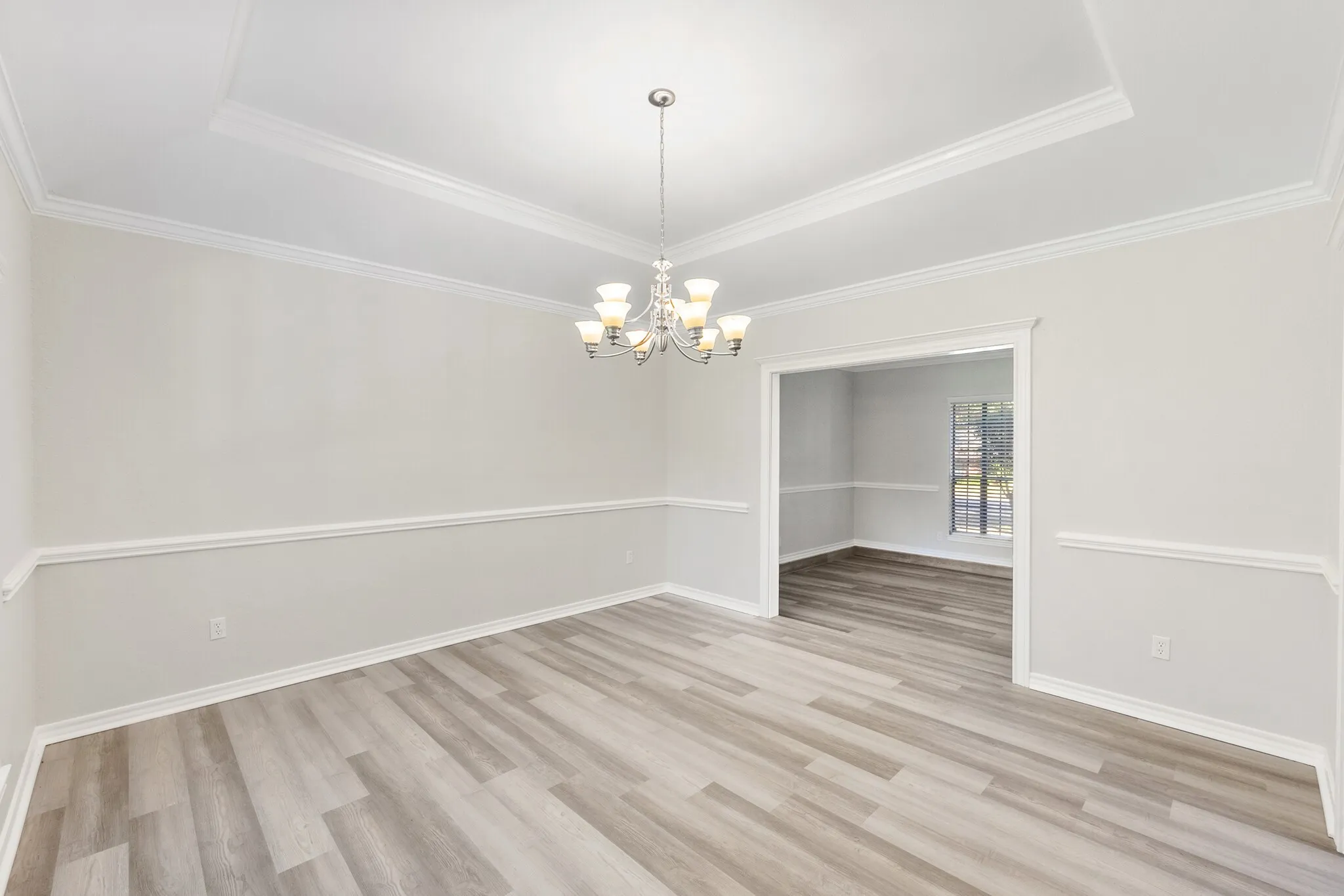 Single Family Residence For Sale in Tarrant County , 4351 Bullfinch Court, Fort Worth, Texas 76133, 3 Bedroom, 3 Bathroom, 2 Garage spaces, 3,164 Sqft, built in 1977, mls#21368061, Real Estate Agent in Fort Worth, Homes For Sale in Tarrant county, Homes For Sale in Fort Worth, Realtor in Fort Worth Texas, Real Estate Brokerage Independent Realty Texas, Luminita Cordes Realtor