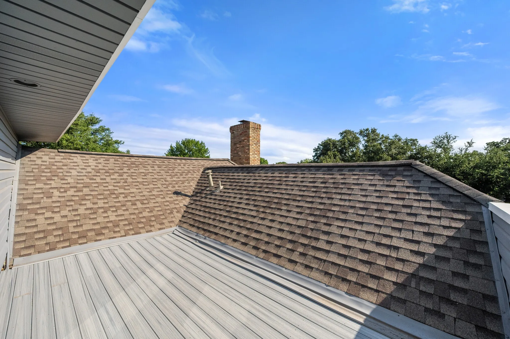 Single Family Residence For Sale in Tarrant County , 4351 Bullfinch Court, Fort Worth, Texas 76133, 3 Bedroom, 3 Bathroom, 2 Garage spaces, 3,164 Sqft, built in 1977, mls#21368061, Real Estate Agent in Fort Worth, Homes For Sale in Tarrant county, Homes For Sale in Fort Worth, Realtor in Fort Worth Texas, Real Estate Brokerage Independent Realty Texas, Luminita Cordes Realtor