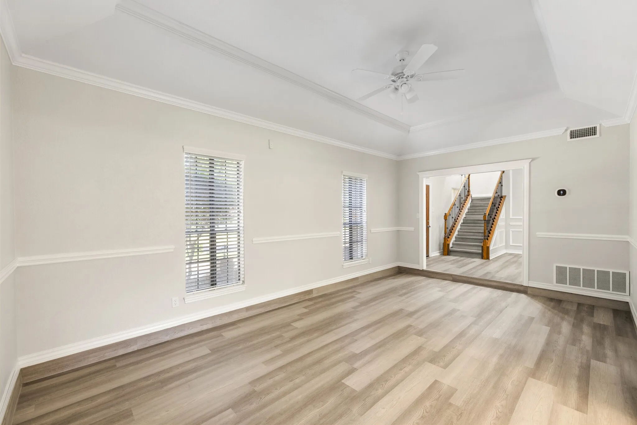 Single Family Residence For Sale in Tarrant County , 4351 Bullfinch Court, Fort Worth, Texas 76133, 3 Bedroom, 3 Bathroom, 2 Garage spaces, 3,164 Sqft, built in 1977, mls#21368061, Real Estate Agent in Fort Worth, Homes For Sale in Tarrant county, Homes For Sale in Fort Worth, Realtor in Fort Worth Texas, Real Estate Brokerage Independent Realty Texas, Luminita Cordes Realtor