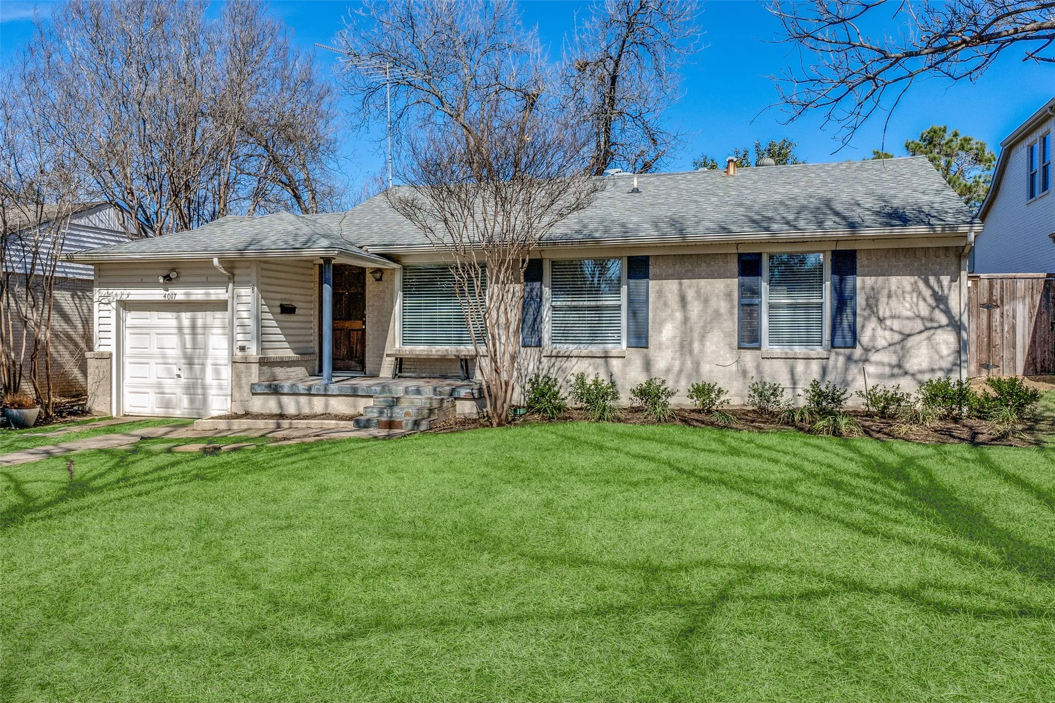 Single Family Residence For Rent in Dallas County , 4017 Beechwood Lane, Dallas, Texas 75220, 3 Bedroom, 2 Bathroom, 1 Garage spaces, 1,432 Sqft, built in 1951, mls#21366319, Real Estate Agent in Dallas, Homes For Rent in Dallas county, Homes For Rent in Dallas, Realtor in Dallas Texas, Real Estate Brokerage Independent Realty Texas, Luminita Cordes Realtor