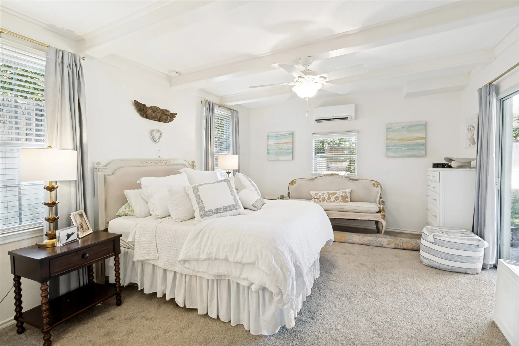 Single Family Residence For Rent in Dallas County , 4017 Beechwood Lane, Dallas, Texas 75220, 3 Bedroom, 2 Bathroom, 1 Garage spaces, 1,432 Sqft, built in 1951, mls#21366319, Real Estate Agent in Dallas, Homes For Rent in Dallas county, Homes For Rent in Dallas, Realtor in Dallas Texas, Real Estate Brokerage Independent Realty Texas, Luminita Cordes Realtor