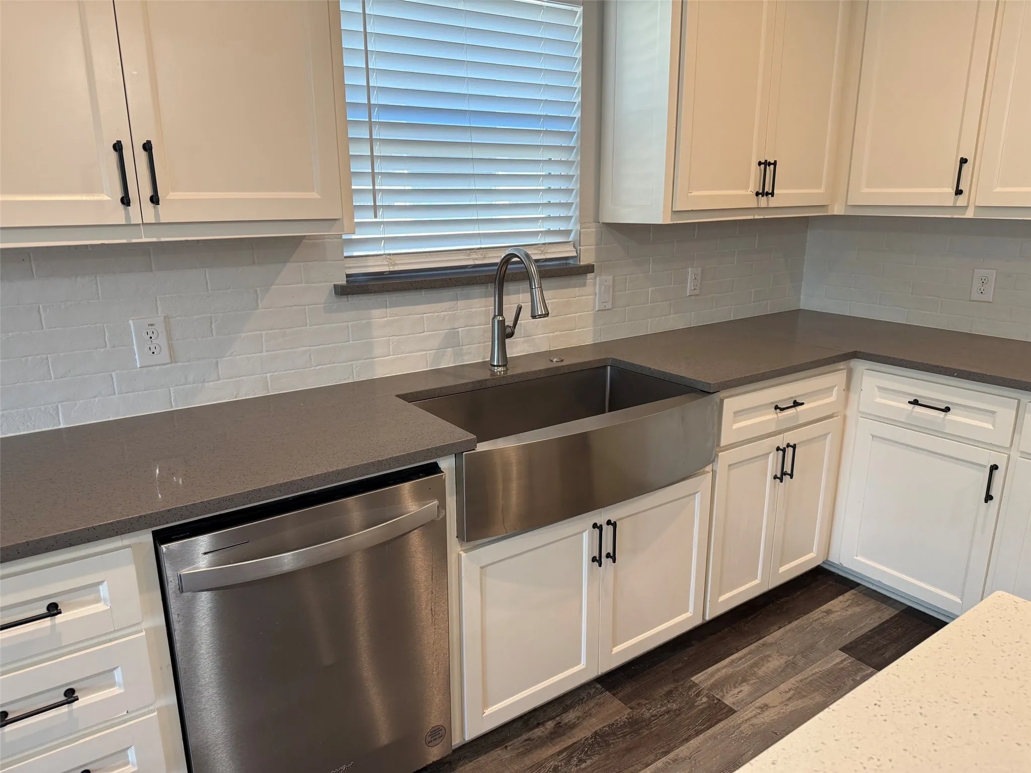 Single Family Residence For Rent in Grayson County , 4906 Dry Creek Road, Sherman, Texas 75092, 3 Bedroom, 2 Bathroom, 2 Garage spaces, 1,604 Sqft, built in 2022, mls#21346927, Real Estate Agent in Sherman, Homes For Rent in Grayson county, Homes For Rent in Sherman, Realtor in Sherman Texas, Real Estate Brokerage Independent Realty Texas, Luminita Cordes Realtor