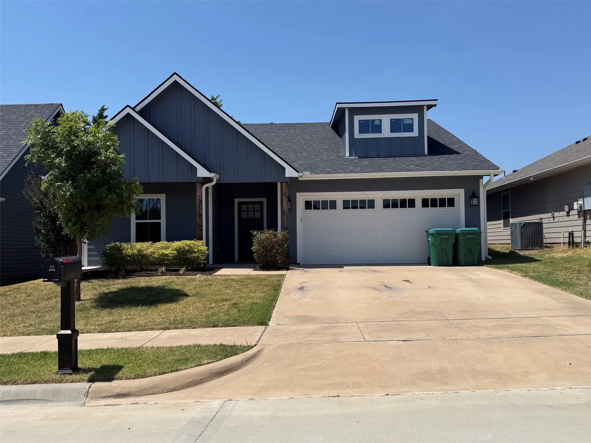 Single Family Residence For Rent in Grayson County , 4906 Dry Creek Road, Sherman, Texas 75092, 3 Bedroom, 2 Bathroom, 2 Garage spaces, 1,604 Sqft, built in 2022, mls#21346927, Real Estate Agent in Sherman, Homes For Rent in Grayson county, Homes For Rent in Sherman, Realtor in Sherman Texas, Real Estate Brokerage Independent Realty Texas, Luminita Cordes Realtor