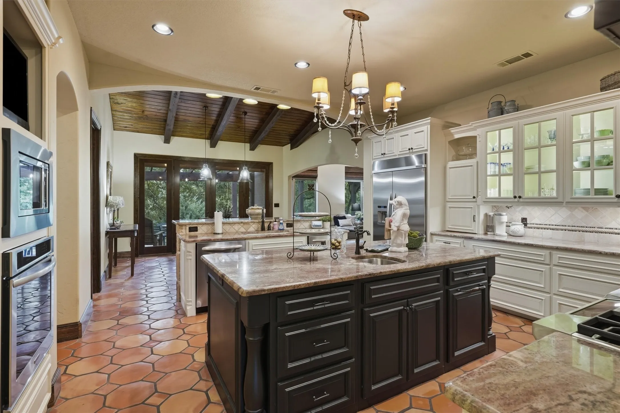 Single Family Residence For Sale in Parker County , 1501 Oaklawn Court, Aledo, Texas 76008, 4 Bedroom, 5 Bathroom, 3 Garage spaces, 5,065 Sqft, built in 2012, mls#21368069, Real Estate Agent in Aledo, Homes For Sale in Parker county, Homes For Sale in Aledo, Realtor in Aledo Texas, Real Estate Brokerage Independent Realty Texas, Luminita Cordes Realtor