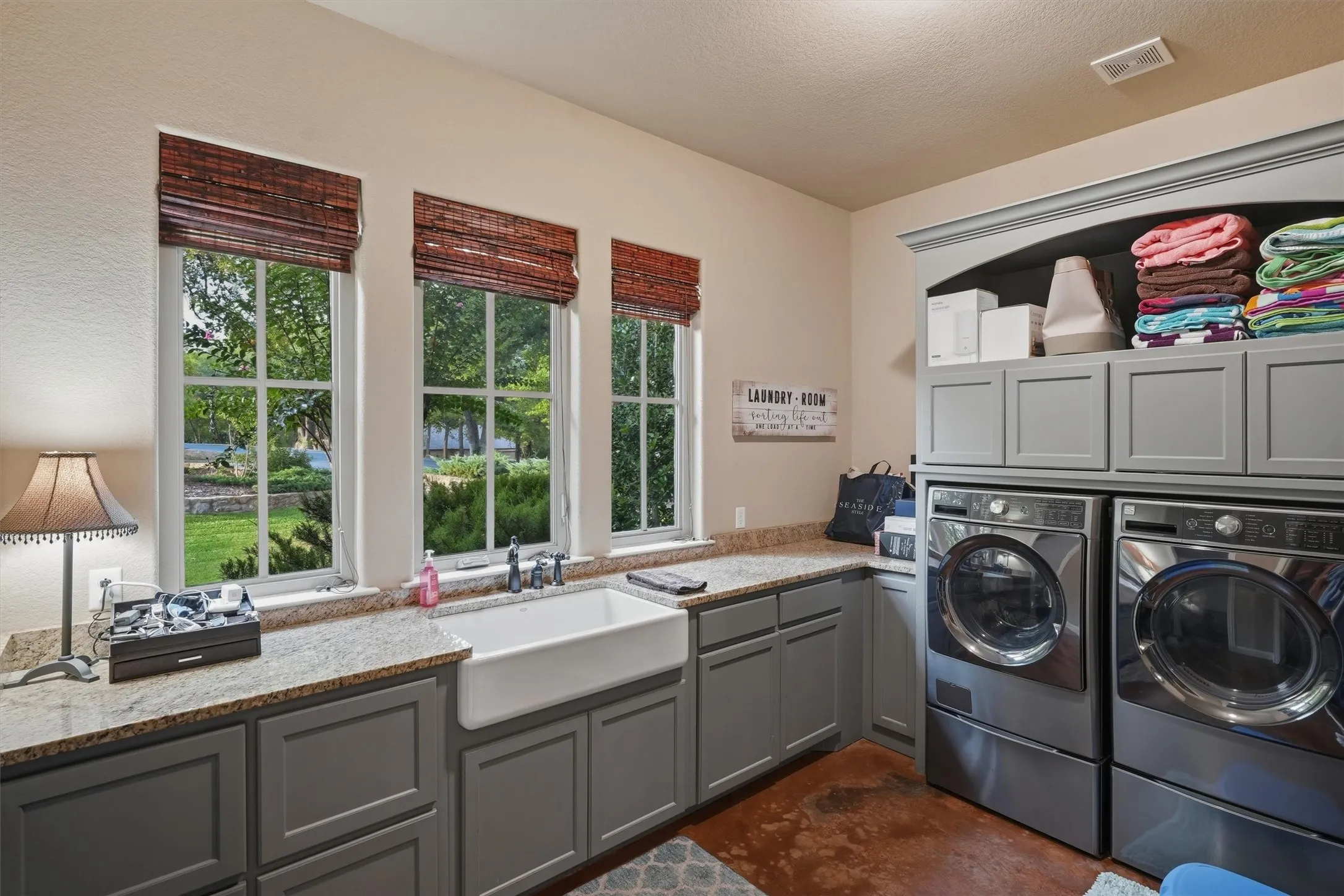 Single Family Residence For Sale in Parker County , 1501 Oaklawn Court, Aledo, Texas 76008, 4 Bedroom, 5 Bathroom, 3 Garage spaces, 5,065 Sqft, built in 2012, mls#21368069, Real Estate Agent in Aledo, Homes For Sale in Parker county, Homes For Sale in Aledo, Realtor in Aledo Texas, Real Estate Brokerage Independent Realty Texas, Luminita Cordes Realtor
